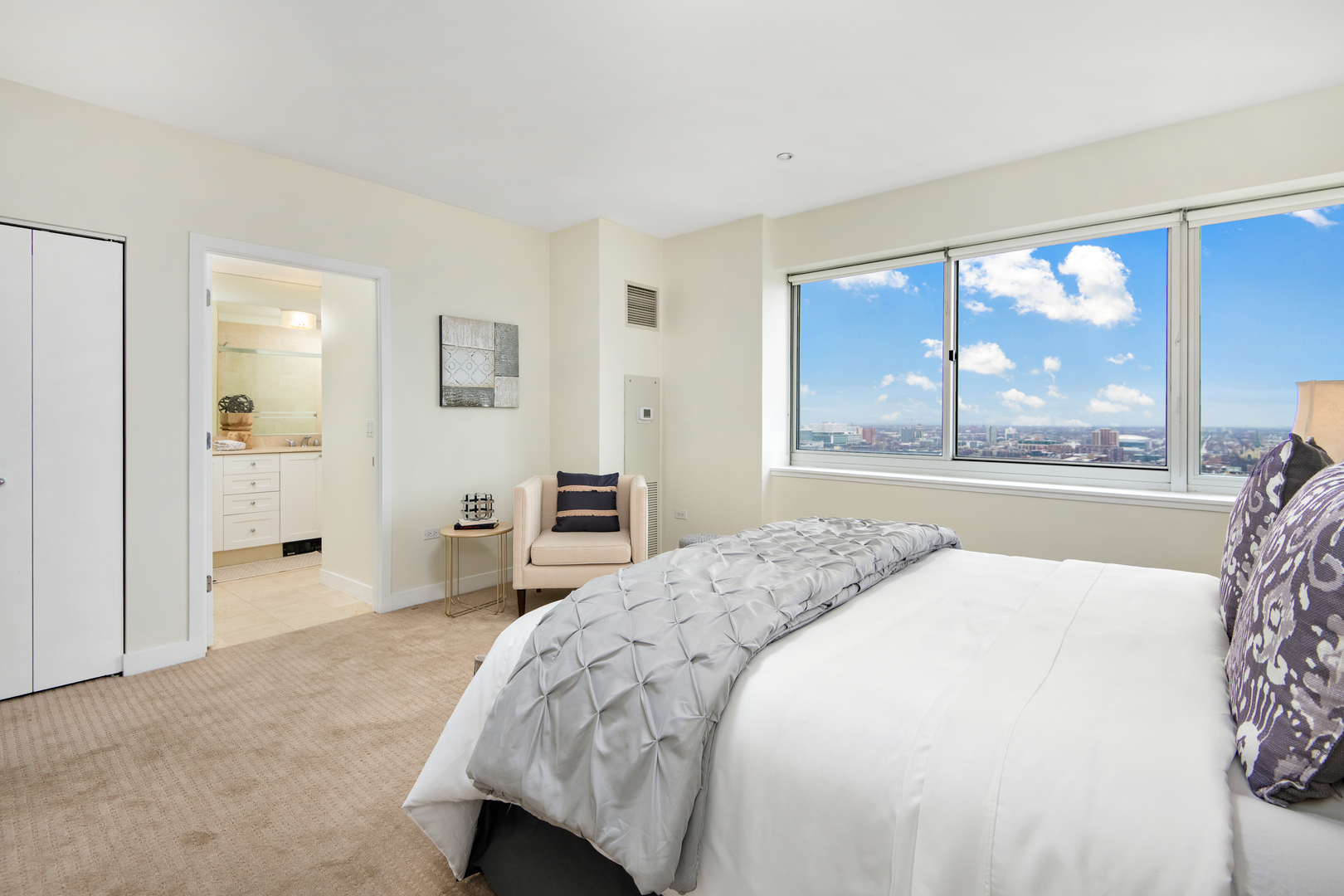 737 W Washington Boulevard Unit: 2510