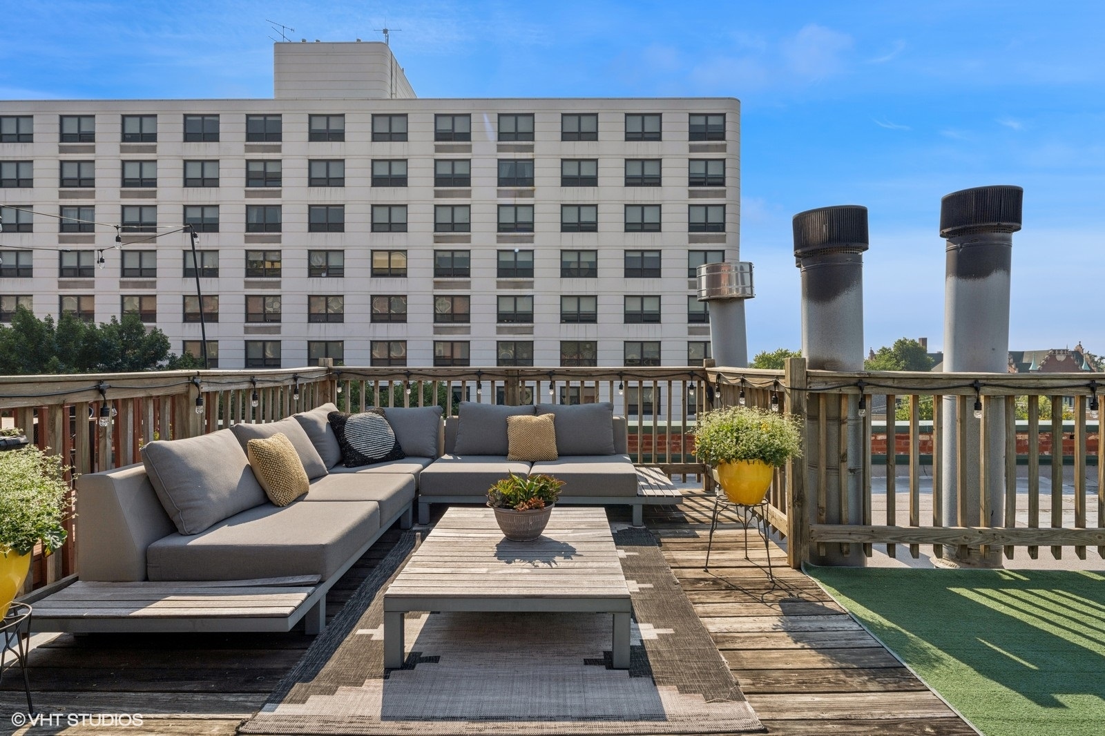1737 N Paulina Street Unit: 302