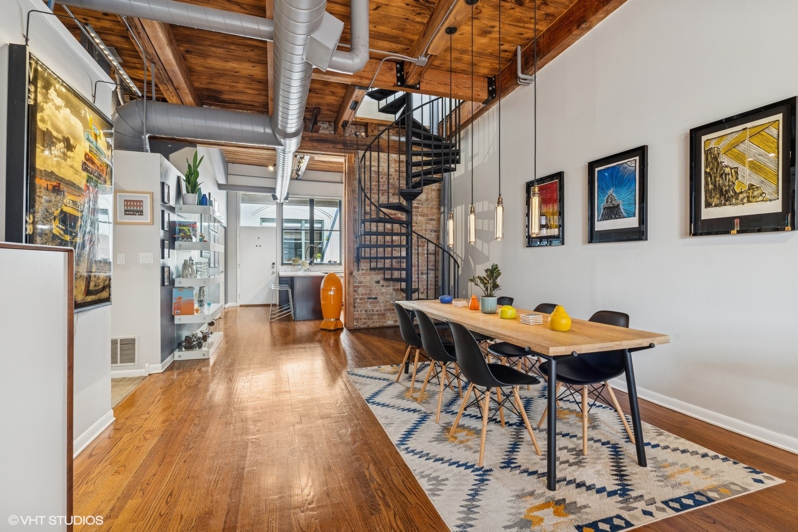 1737 N Paulina Street Unit: 302