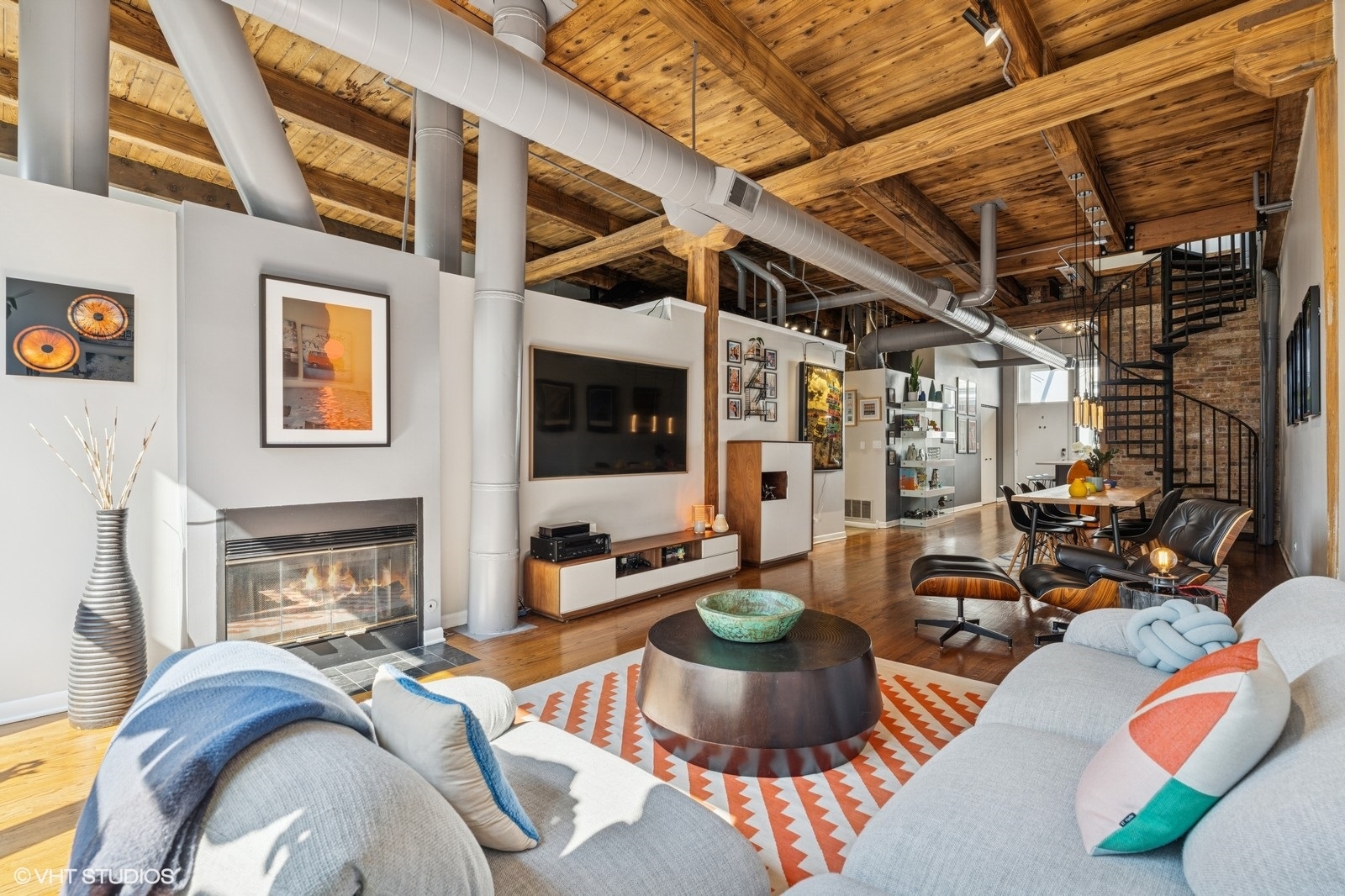 1737 N Paulina Street Unit: 302