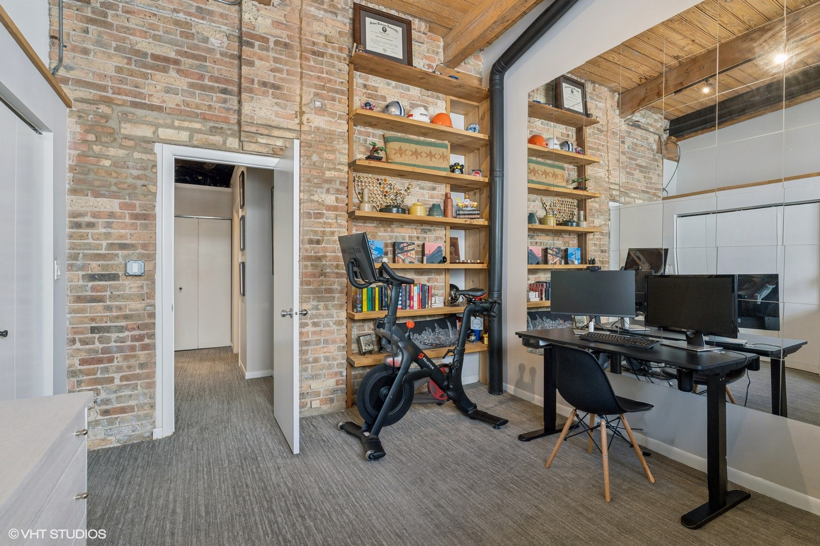 1737 N Paulina Street Unit: 302