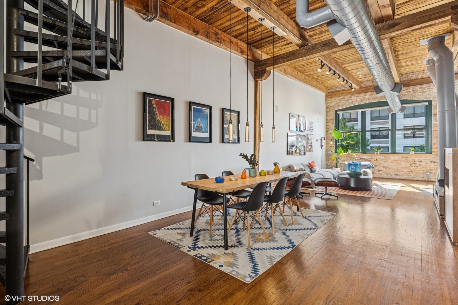 1737 N Paulina Street Unit: 302
