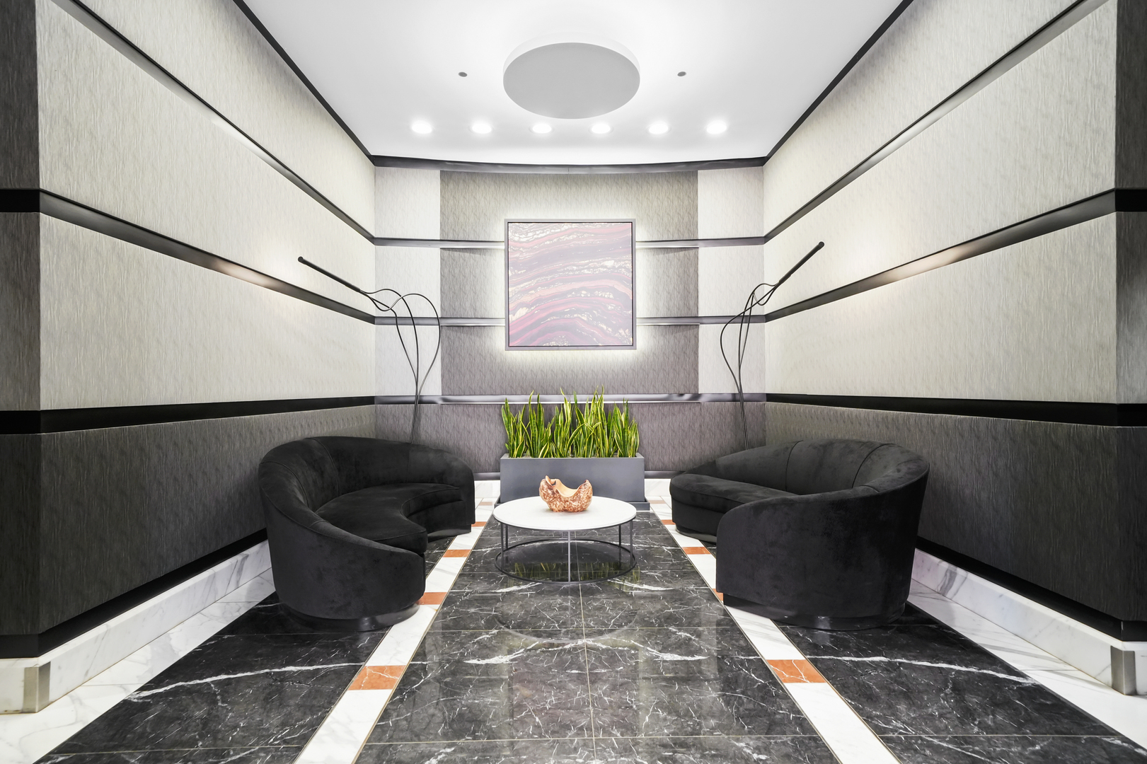 333 N Canal Street Unit: 2201