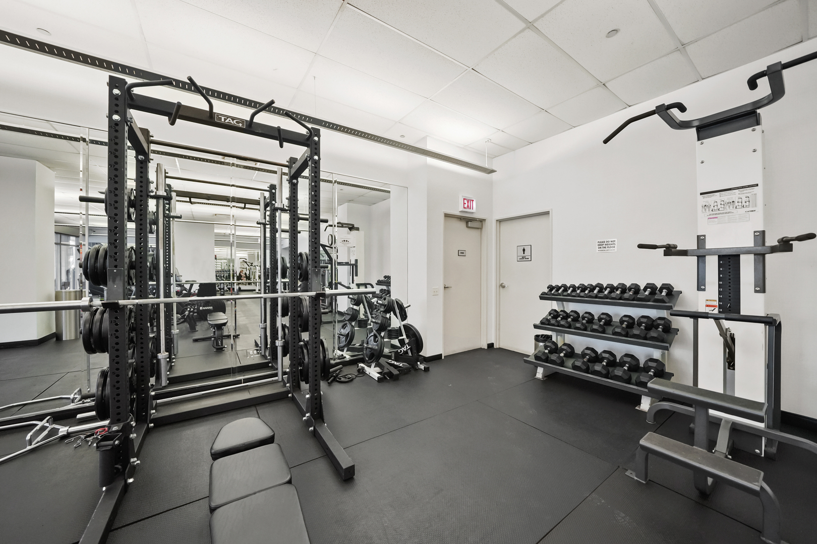 333 N Canal Street Unit: 2201