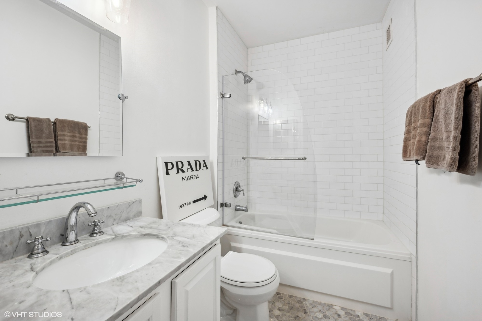 630 N STATE Street Unit: 2103