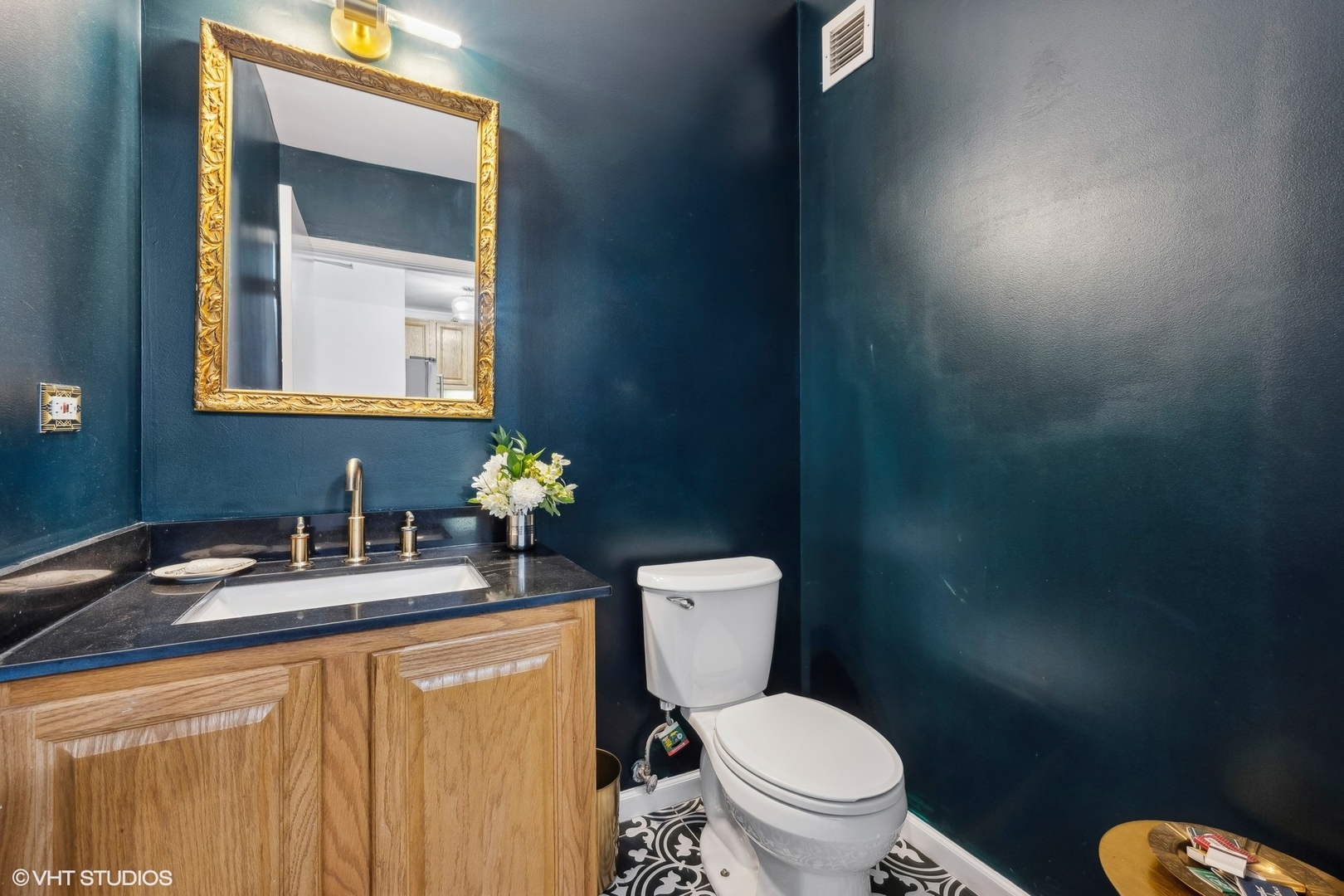 630 N STATE Street Unit: 2103