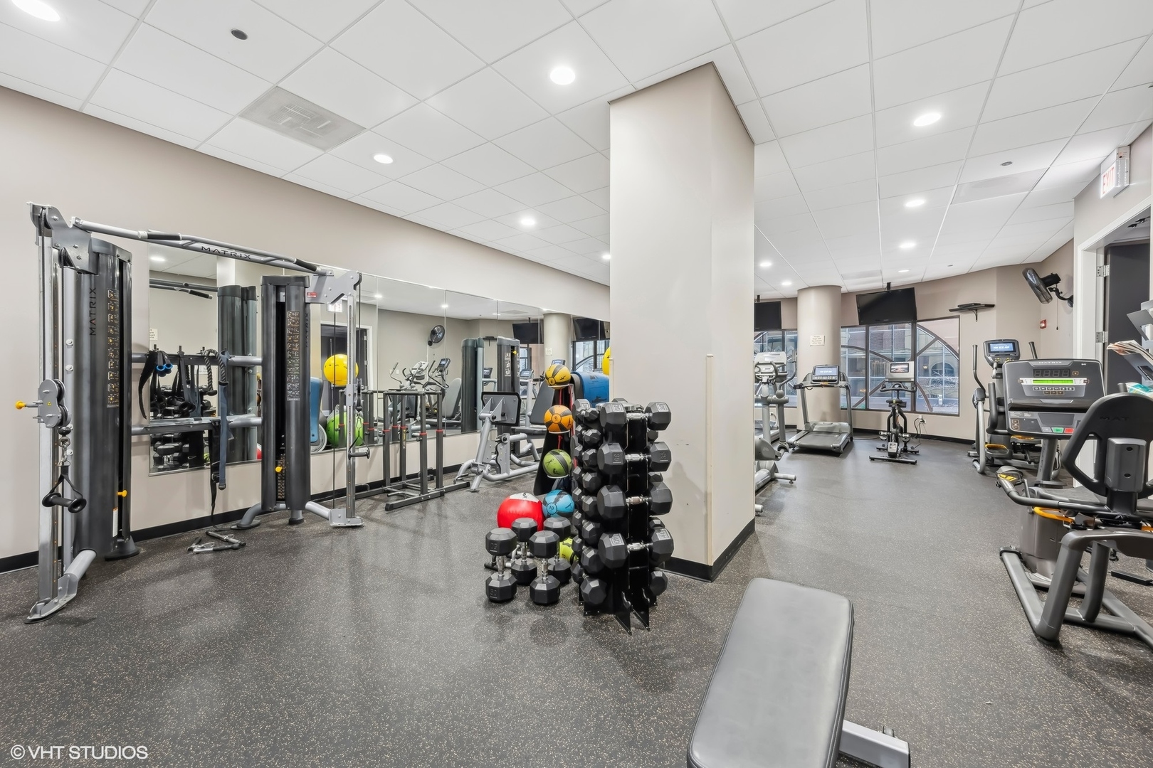 630 N STATE Street Unit: 2103