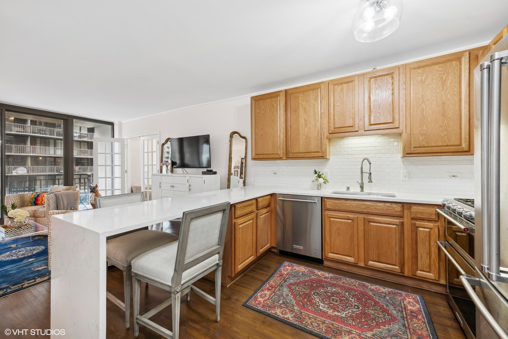 630 N STATE Street Unit: 2103
