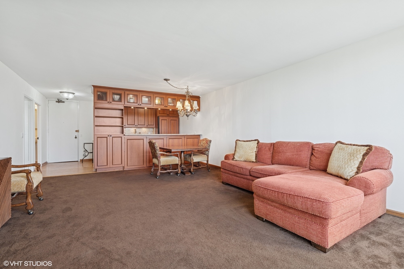 2500 N Lakeview Avenue Unit: 603