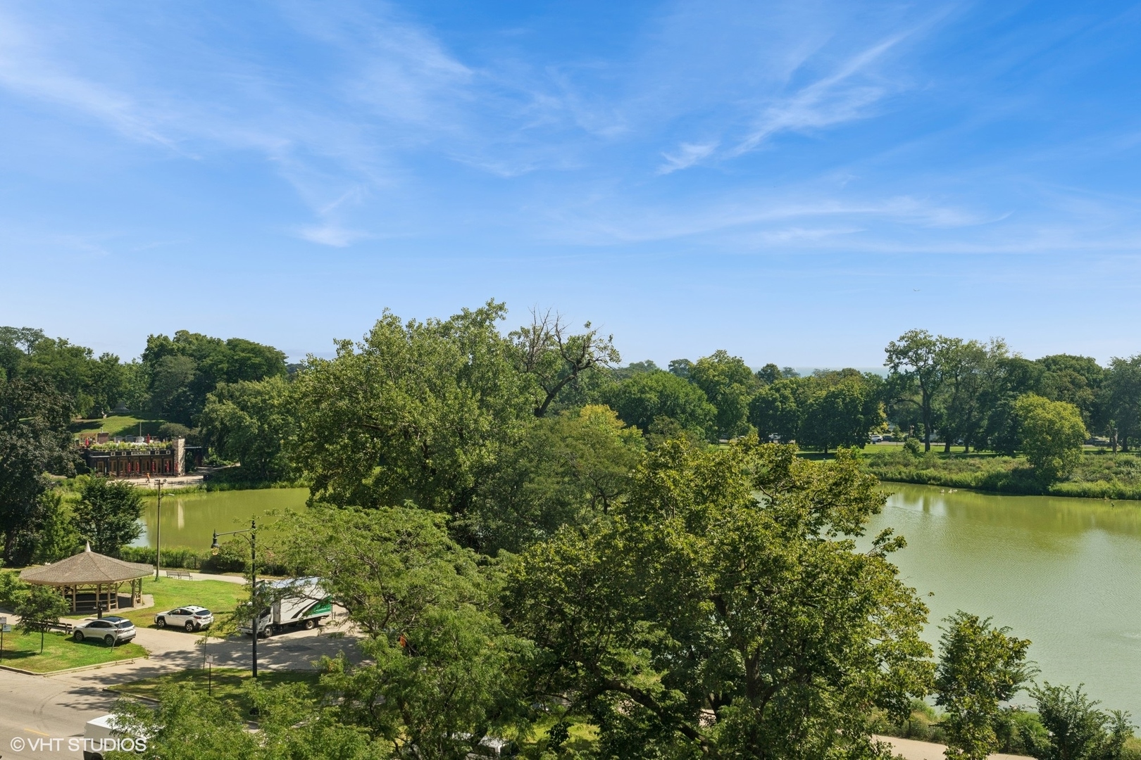 2500 N Lakeview Avenue Unit: 603
