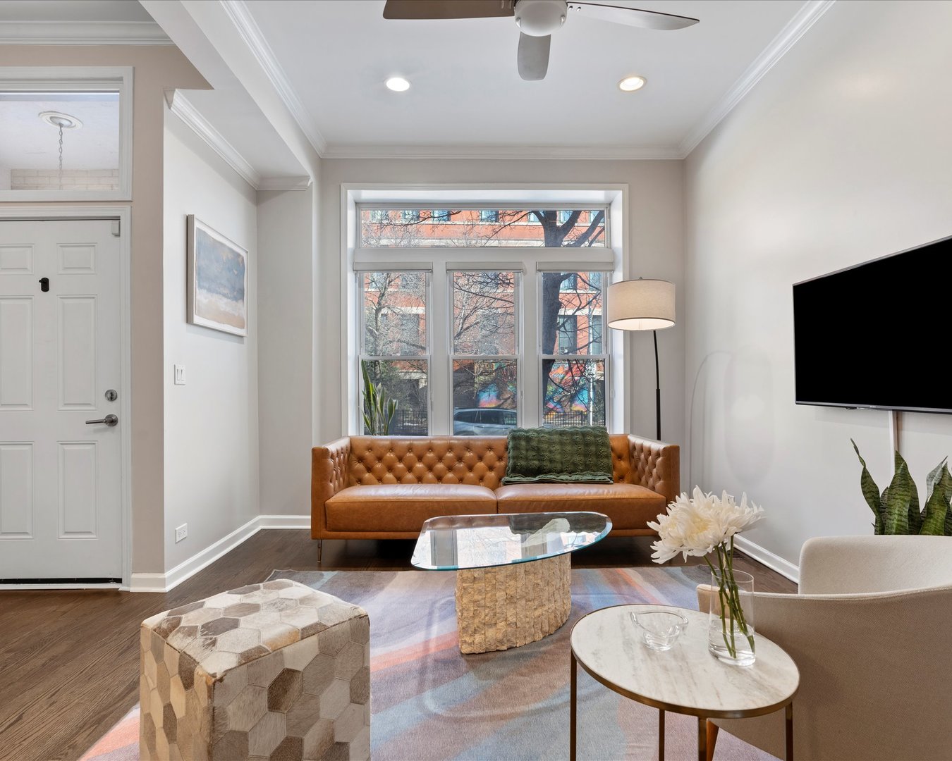 514 N Armour Street Unit: 1F