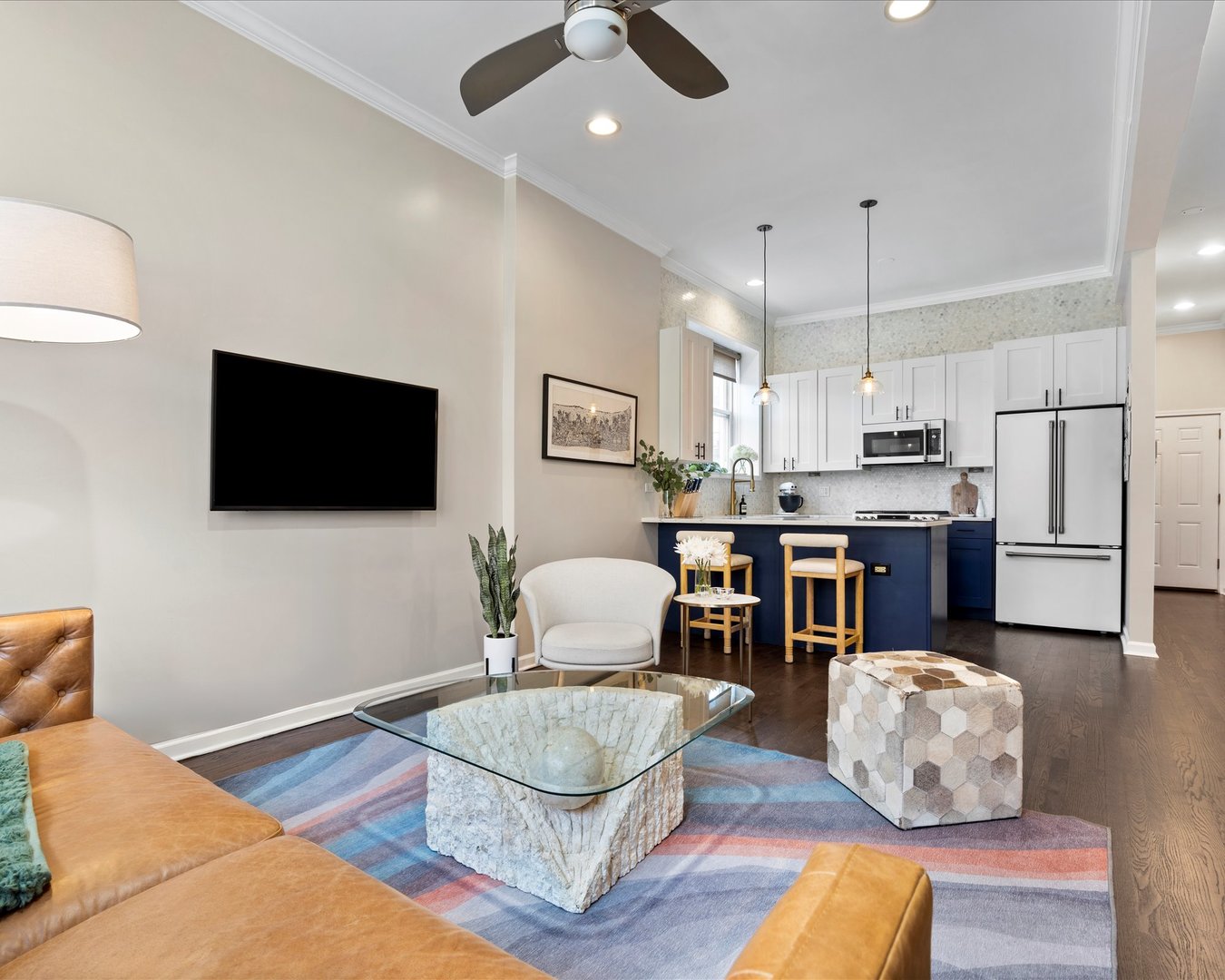 514 N Armour Street Unit: 1F