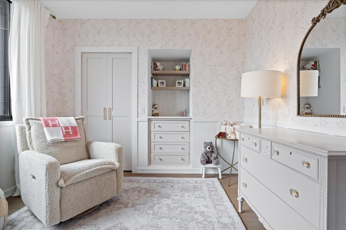 1648 W Division Street Unit: 603