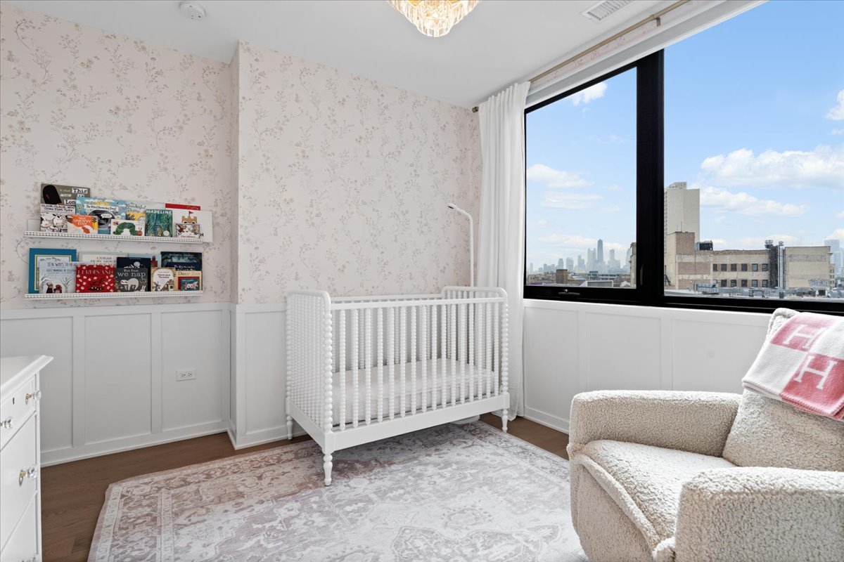 1648 W Division Street Unit: 603