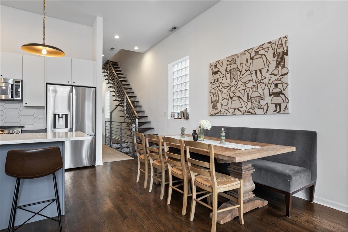 1025 N Hermitage Avenue Unit: 3