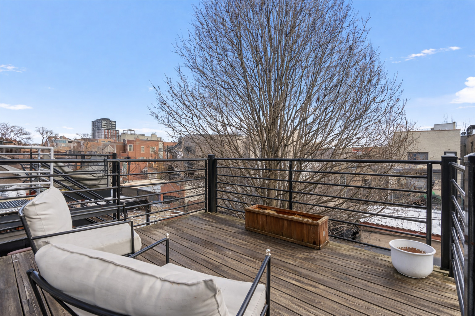 1025 N Hermitage Avenue Unit: 3