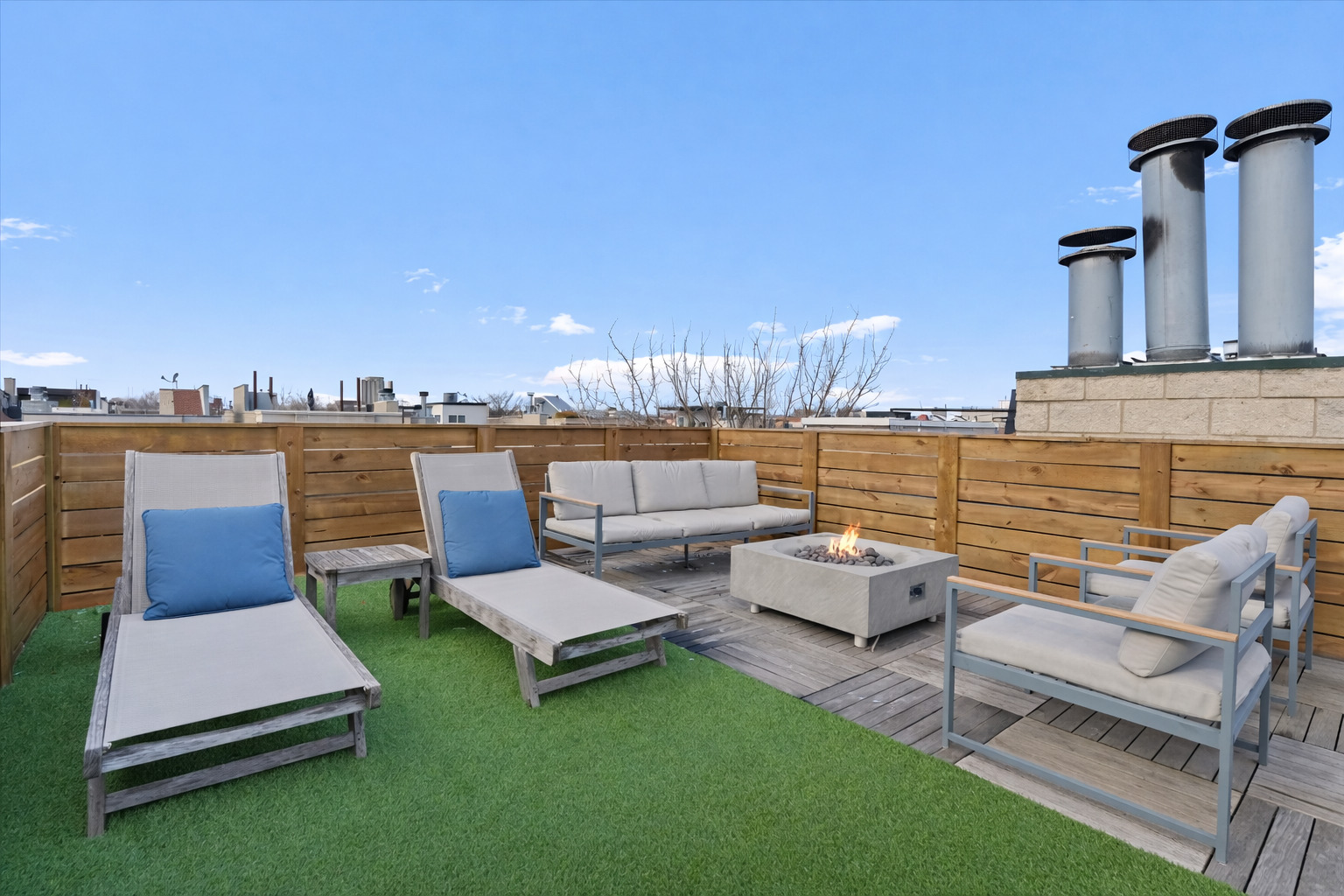 1025 N Hermitage Avenue Unit: 3