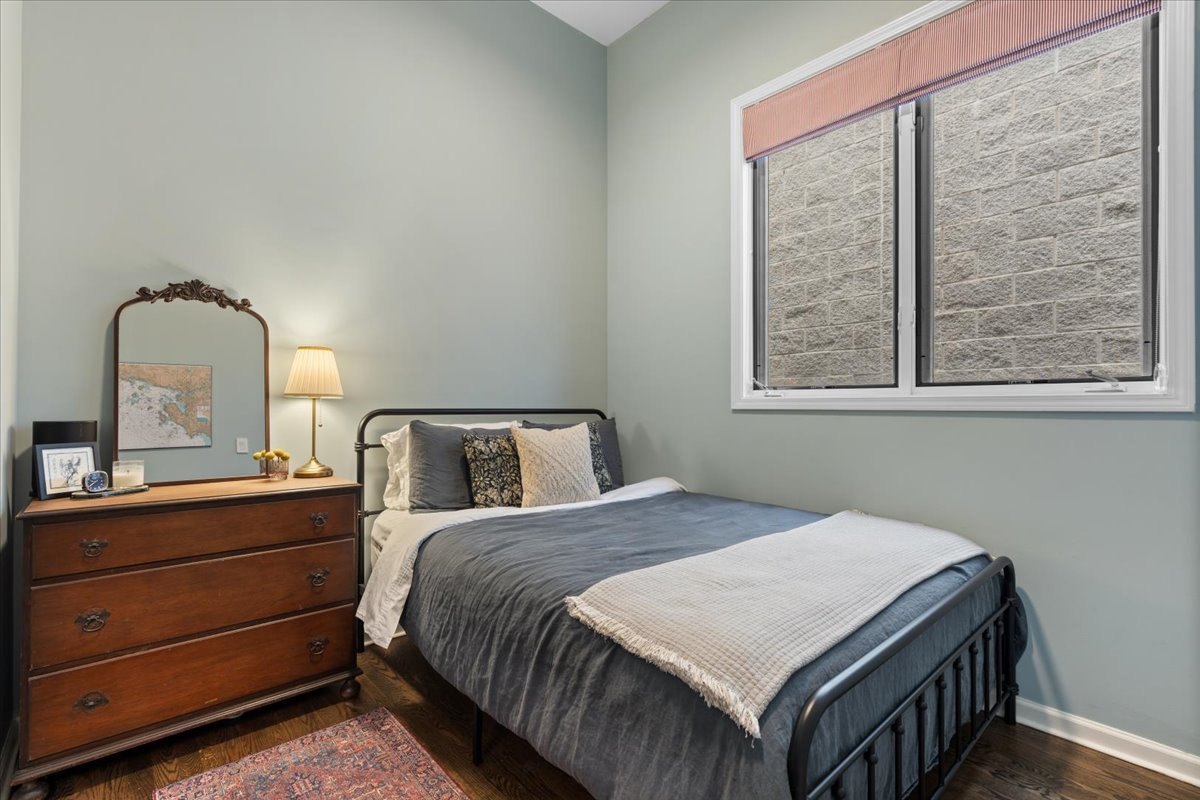 1025 N Hermitage Avenue Unit: 3