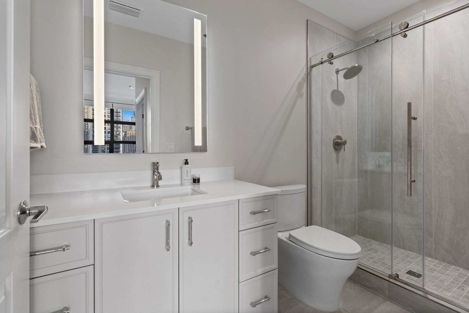 101 W Superior Street Unit: 905