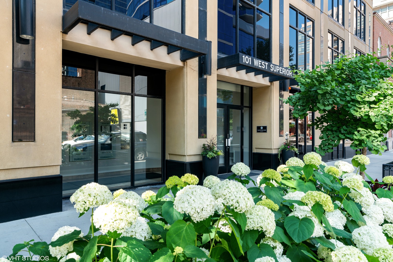 101 W Superior Street Unit: 905