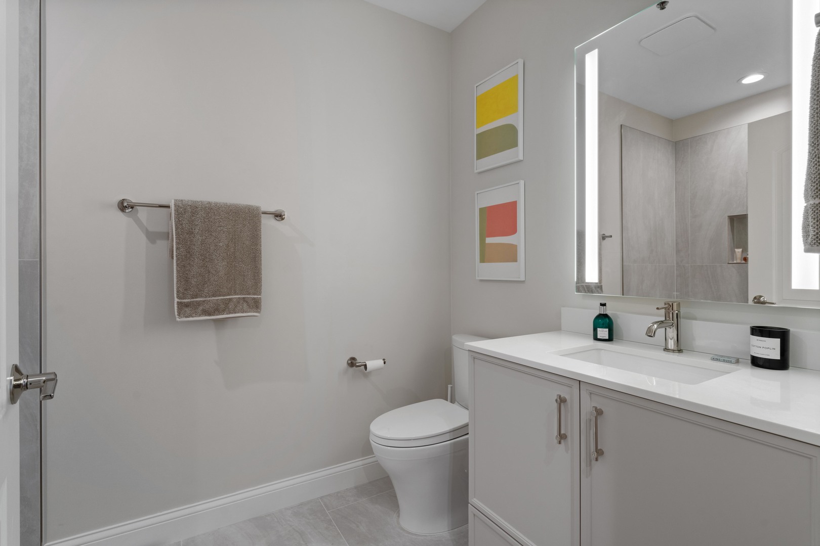 101 W Superior Street Unit: 905