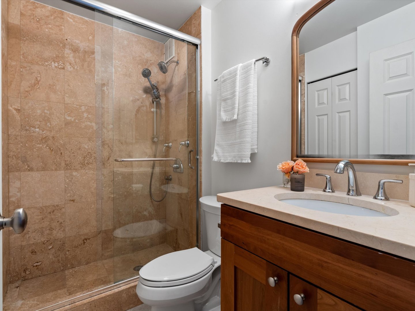 2140 N Lincoln Avenue Unit: 5306