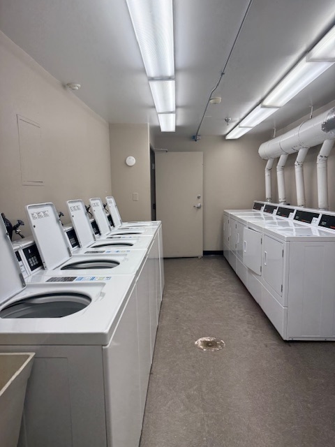 3150 N Sheffield Avenue Unit: 403