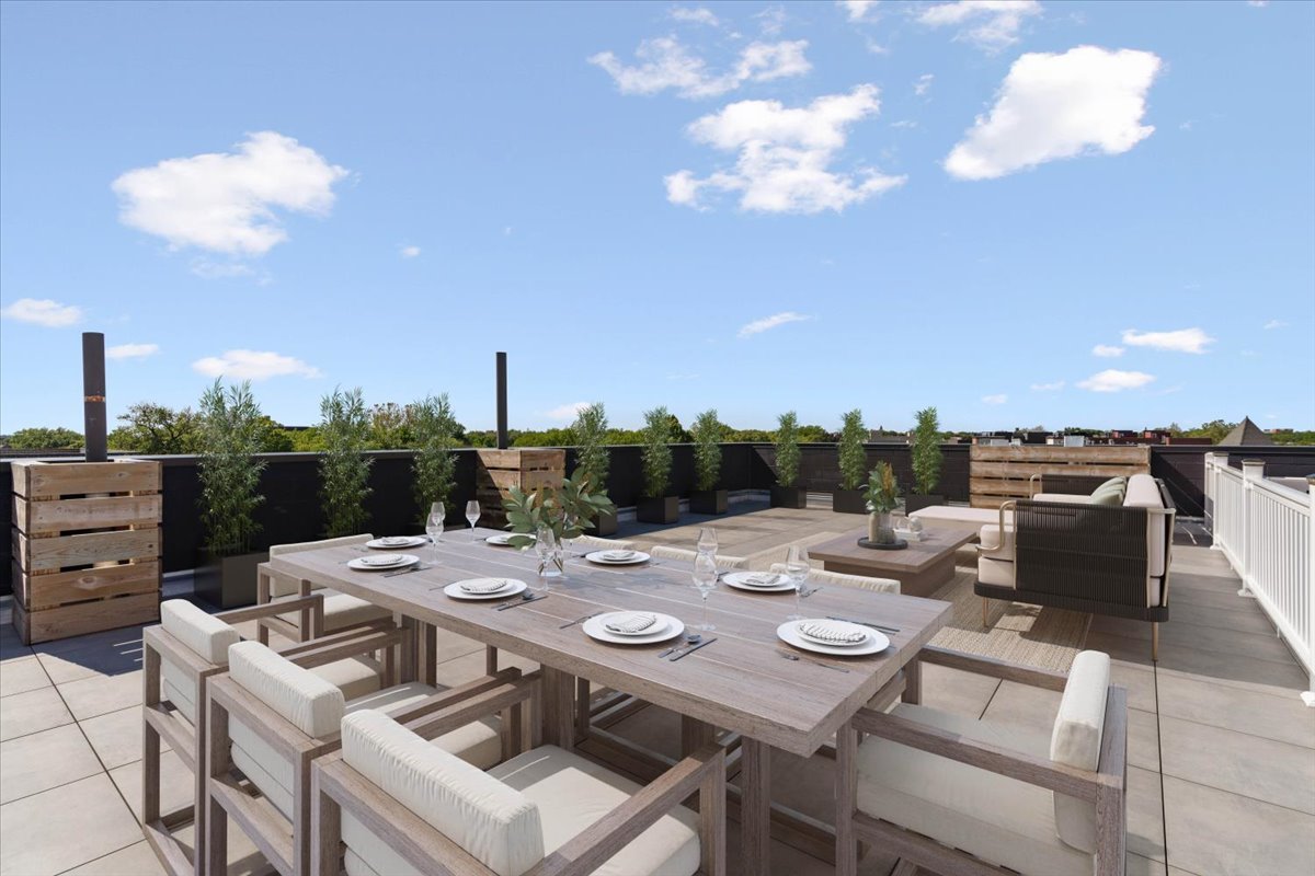 2024 W Irving Park Road Unit: 404