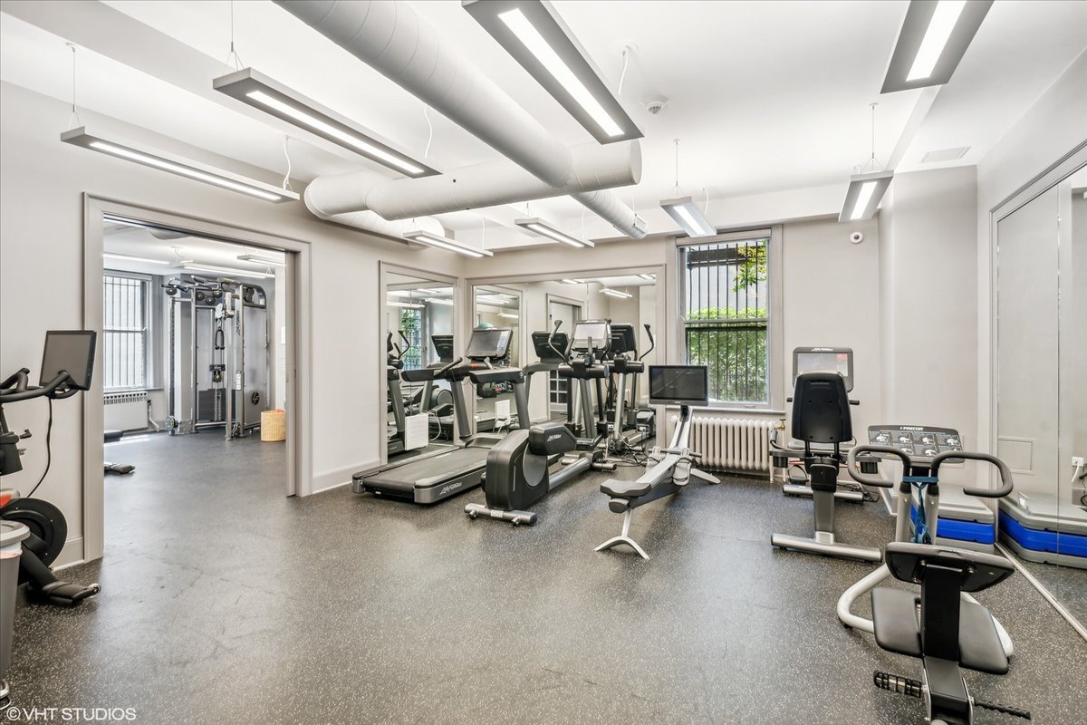 1320 N STATE Parkway Unit: 1A