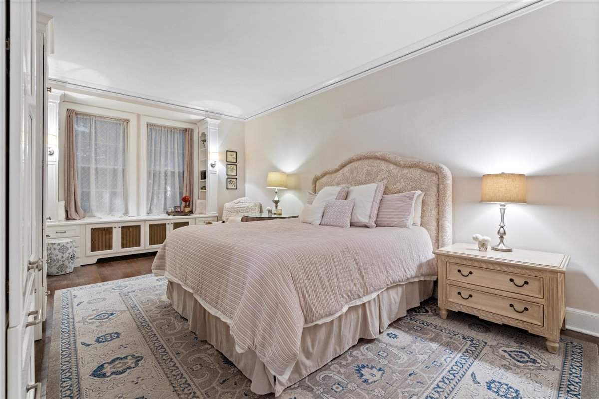1320 N STATE Parkway Unit: 1A