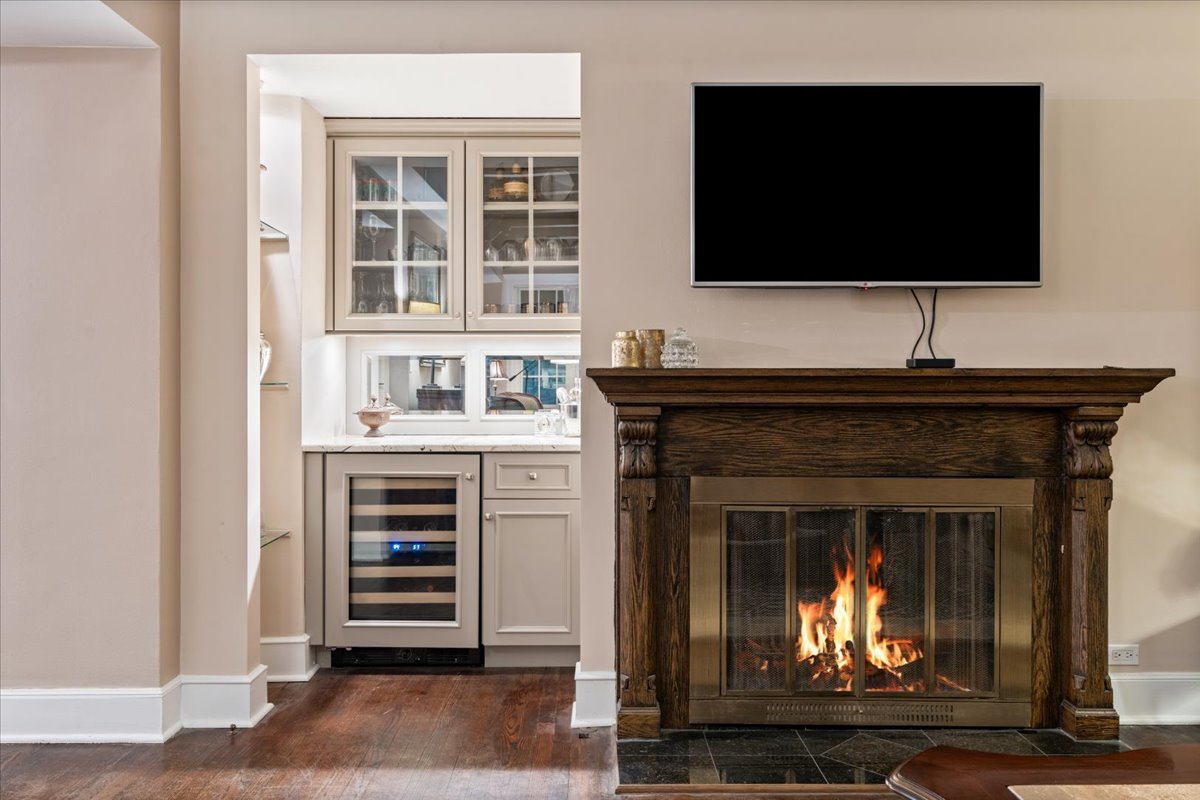 1320 N STATE Parkway Unit: 1A