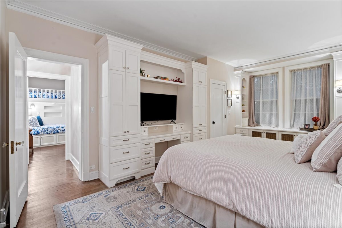 1320 N STATE Parkway Unit: 1A
