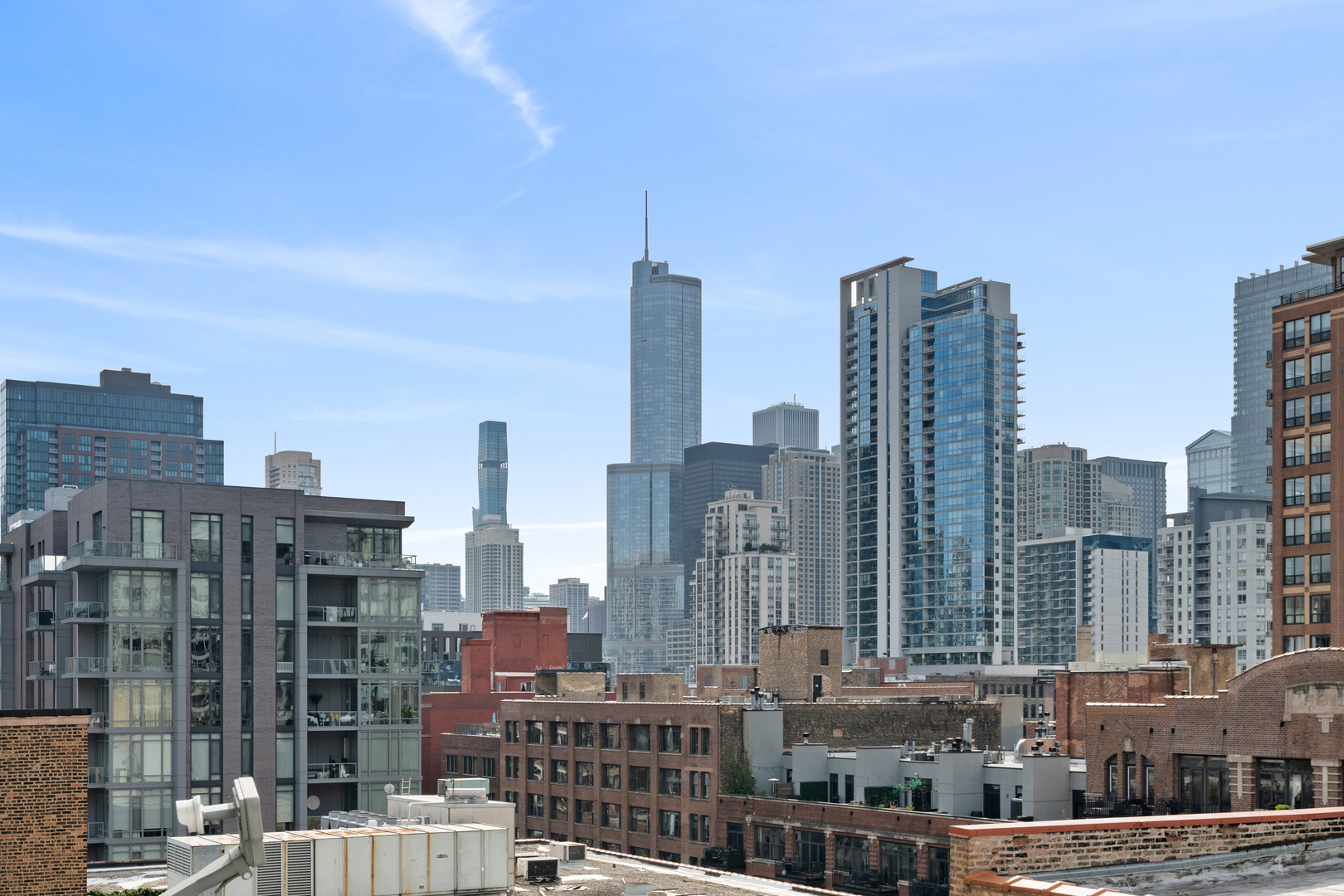 421 W HURON Street Unit: 908