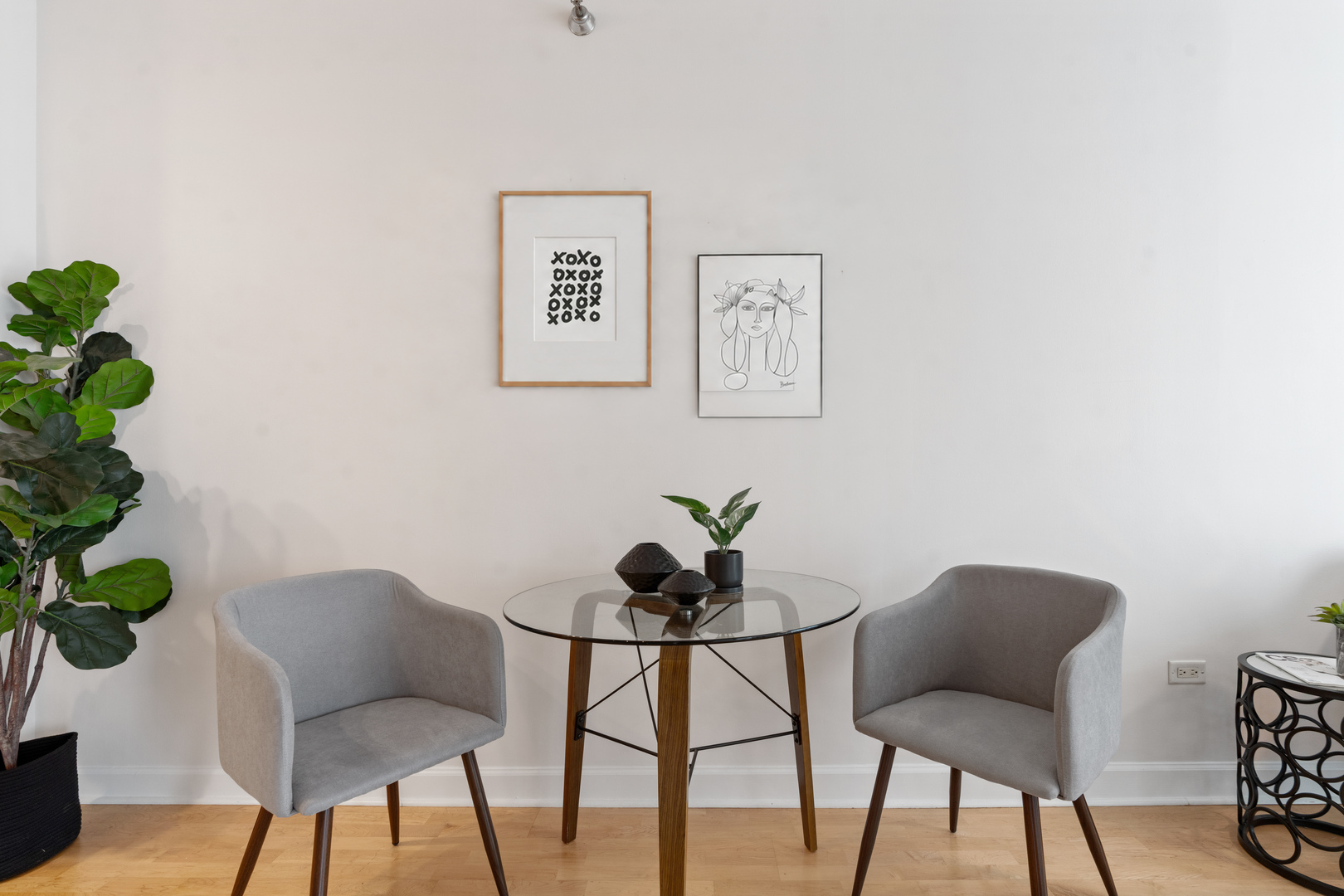 421 W HURON Street Unit: 908