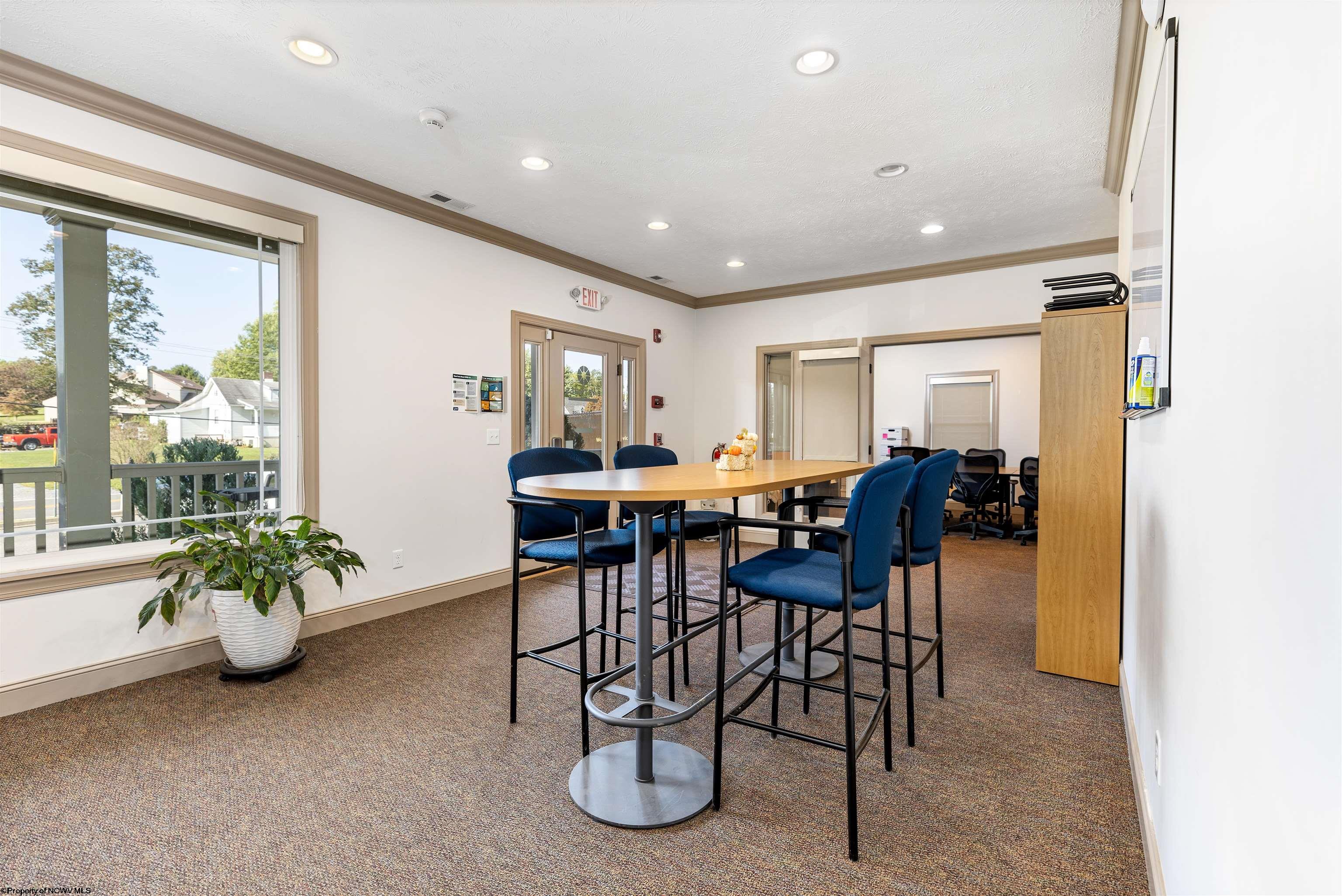 8000 Coombs Farm Drive