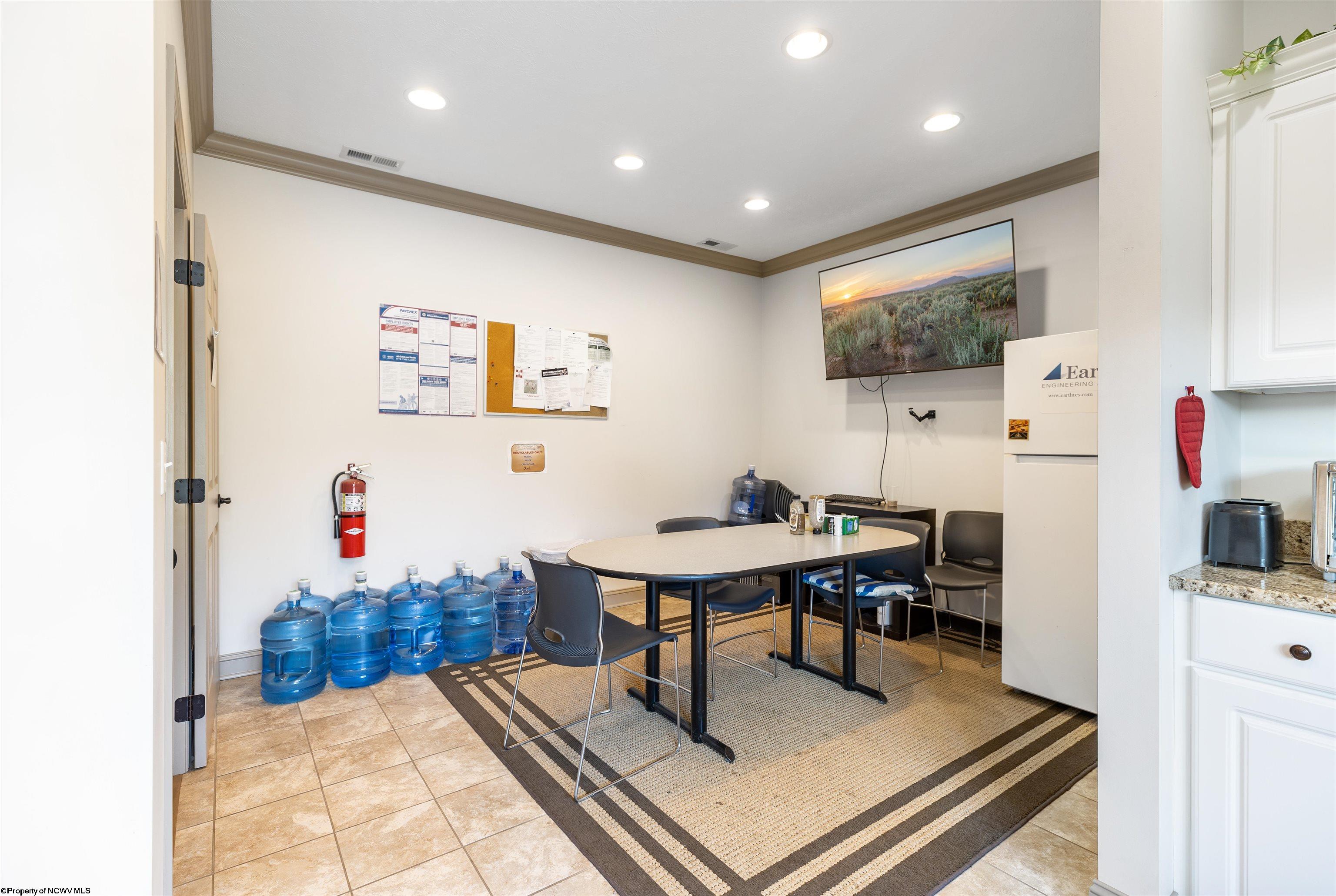 8000 Coombs Farm Drive