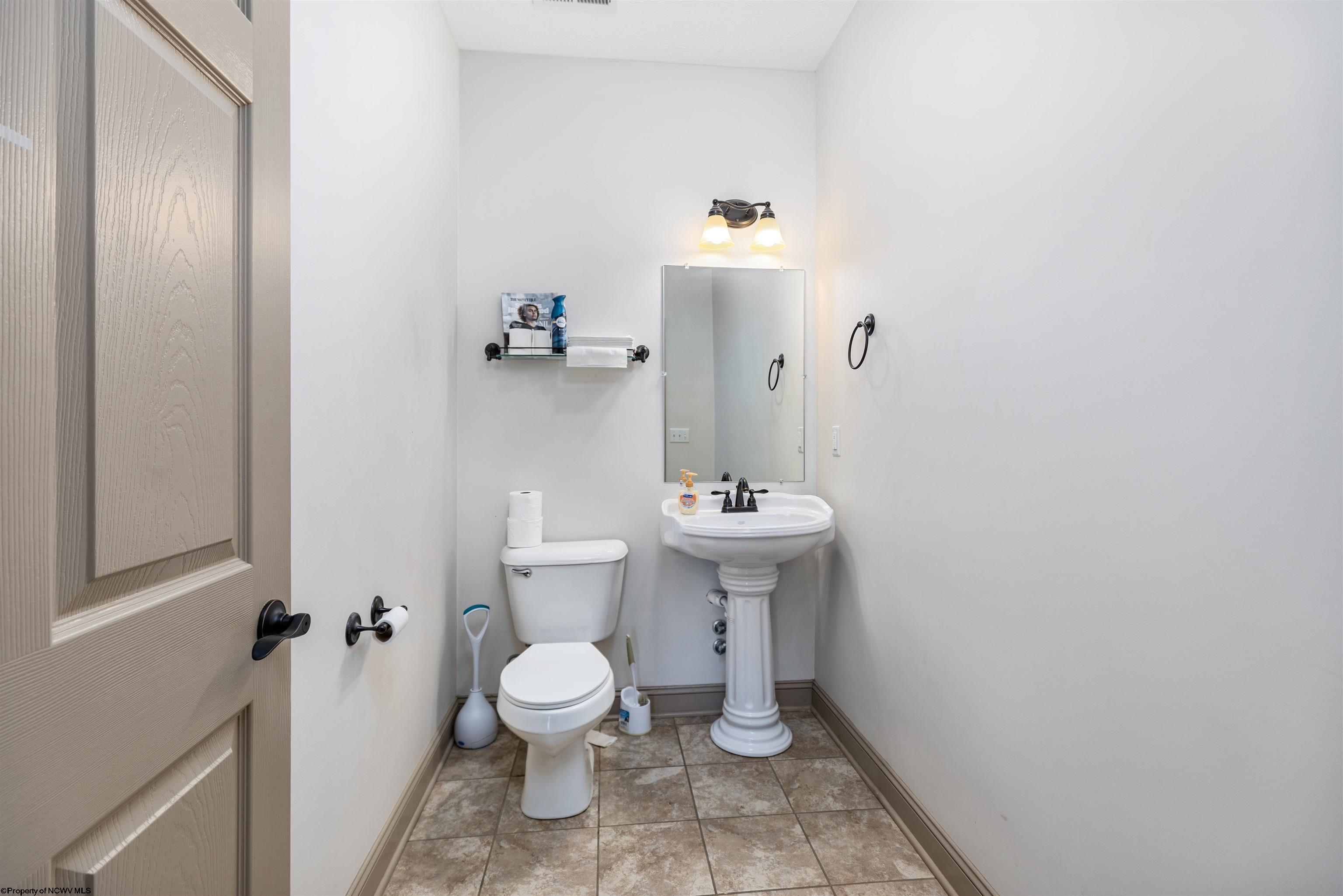 8000 Coombs Farm Drive