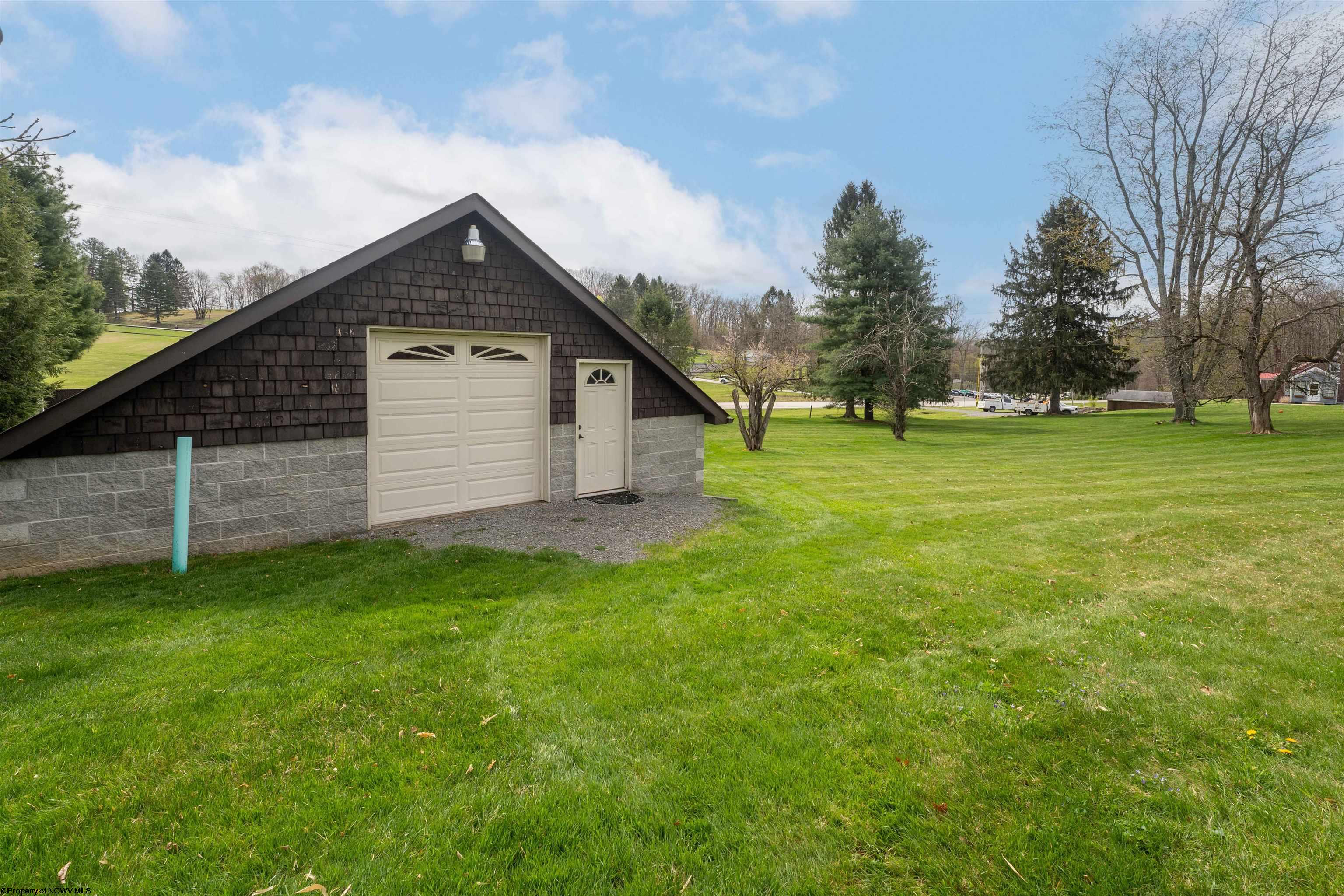 3880 Grafton Road