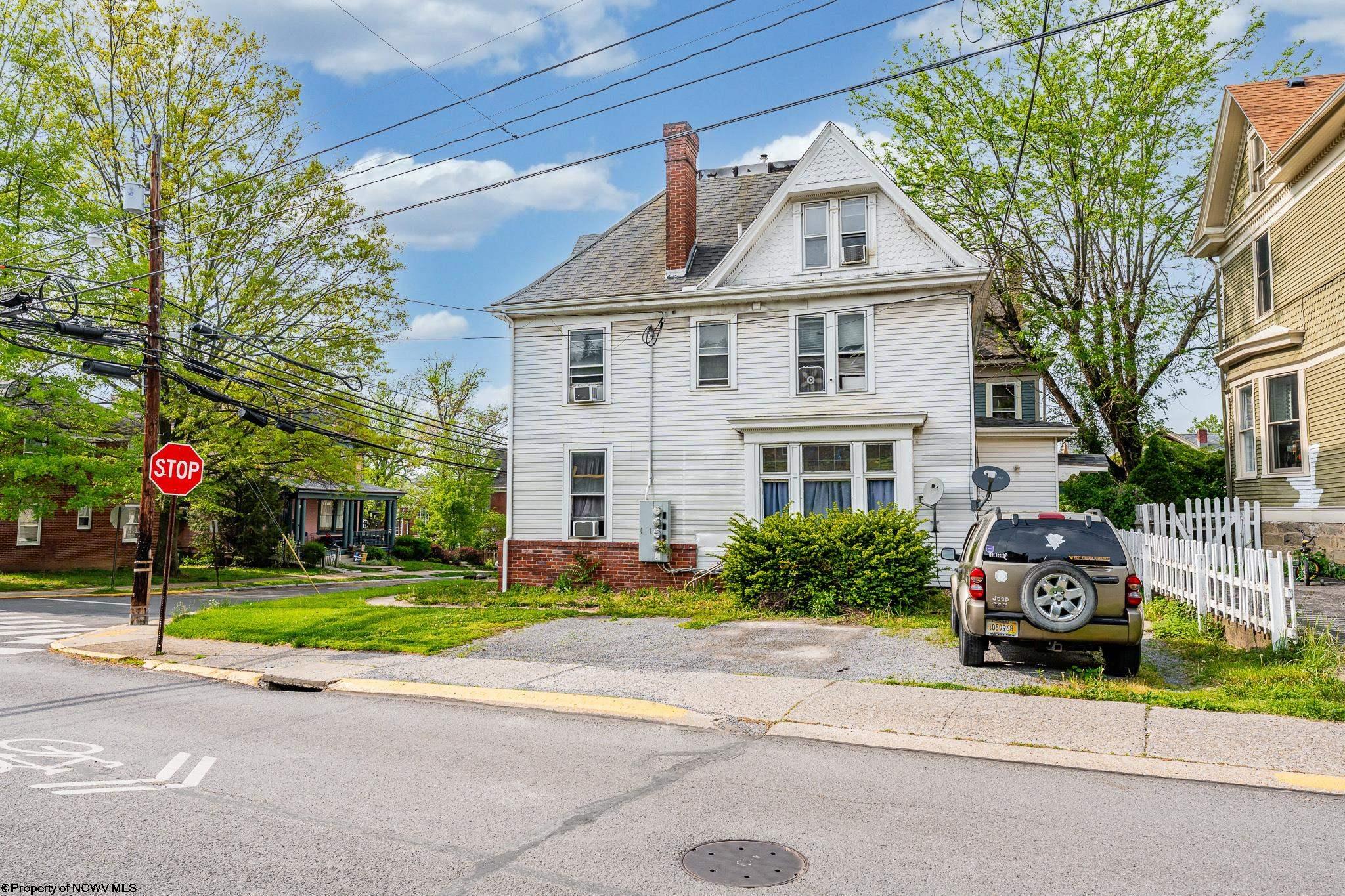 313 Grand Street