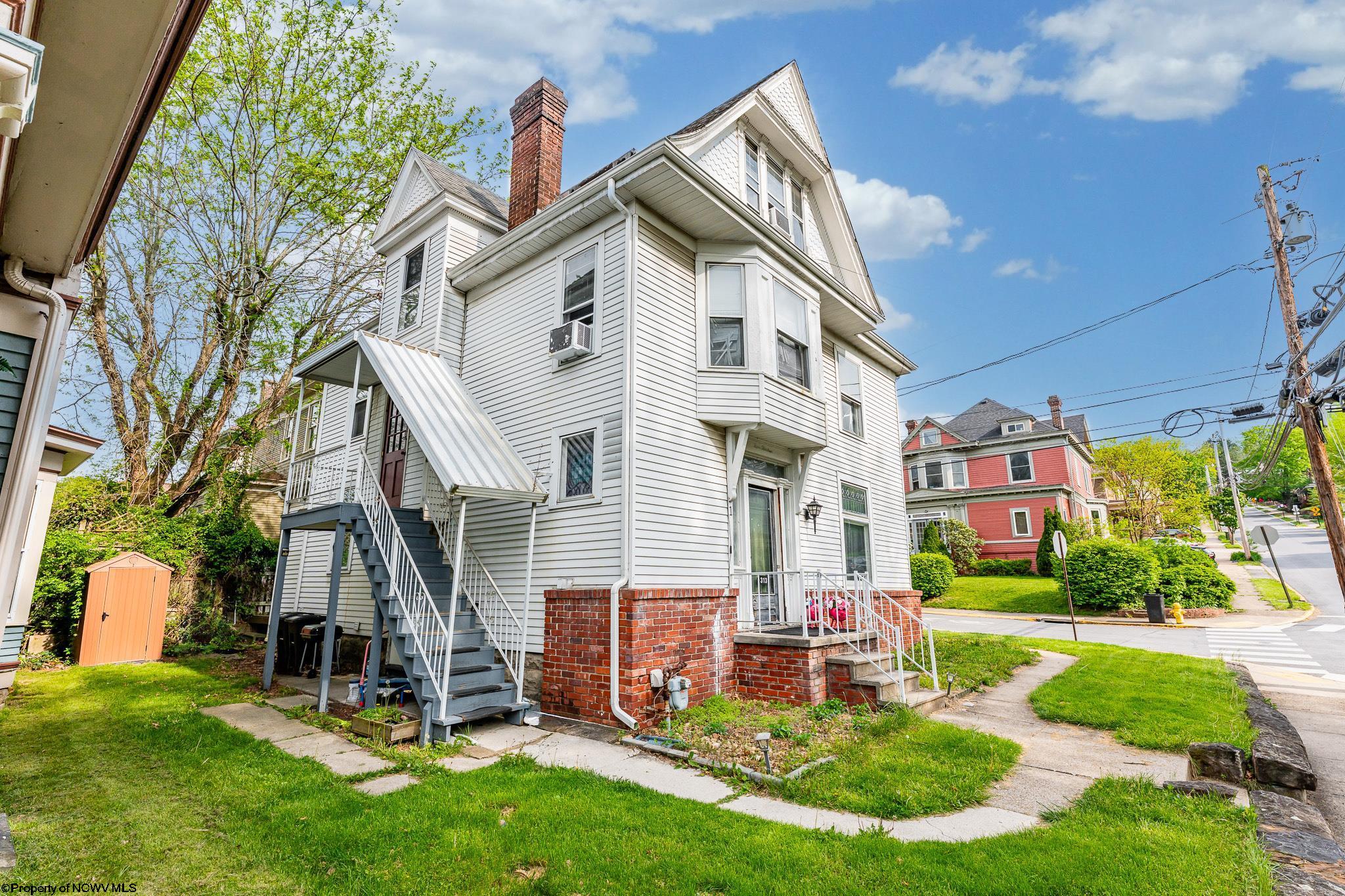 313 Grand Street