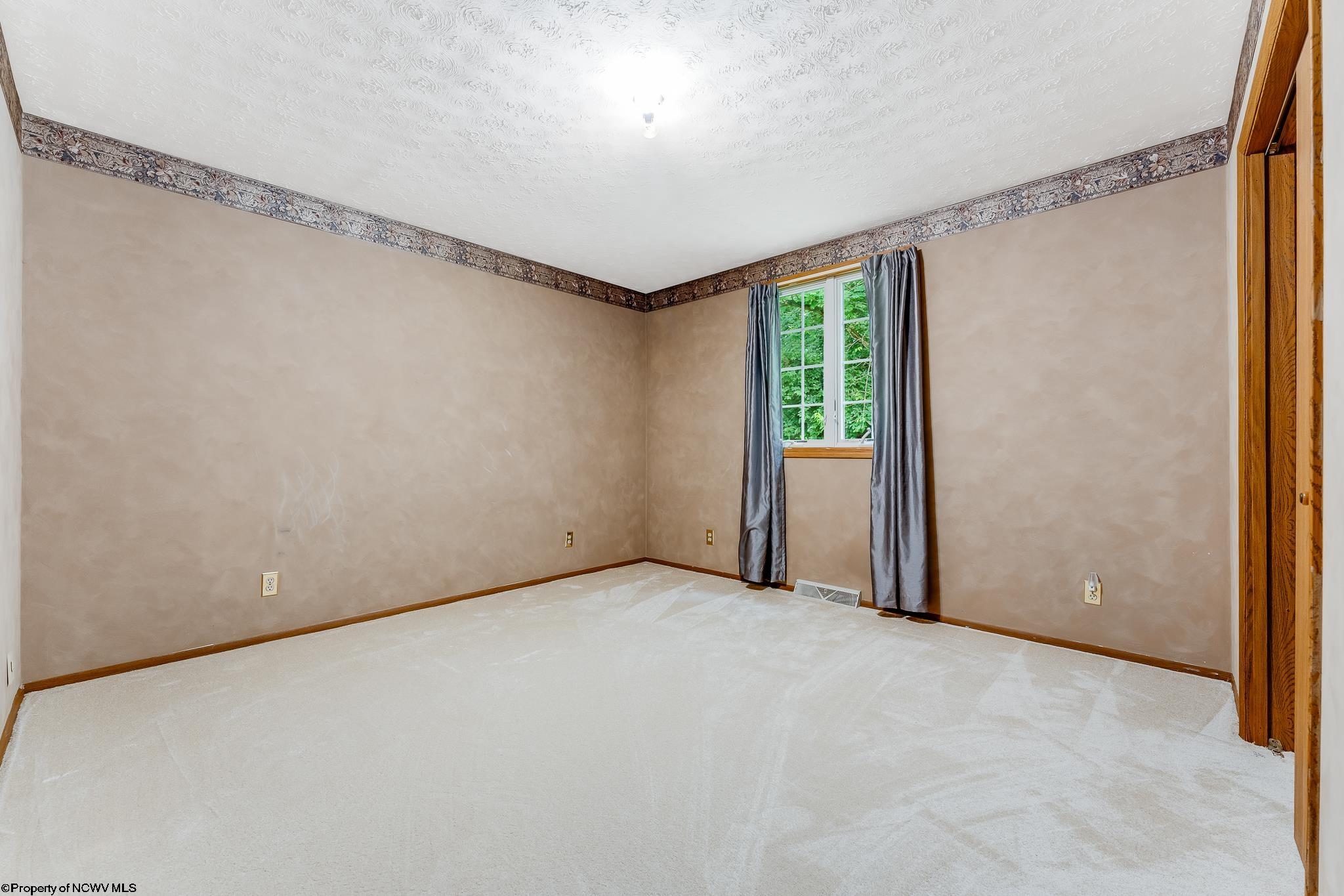1005 Primrose Lane