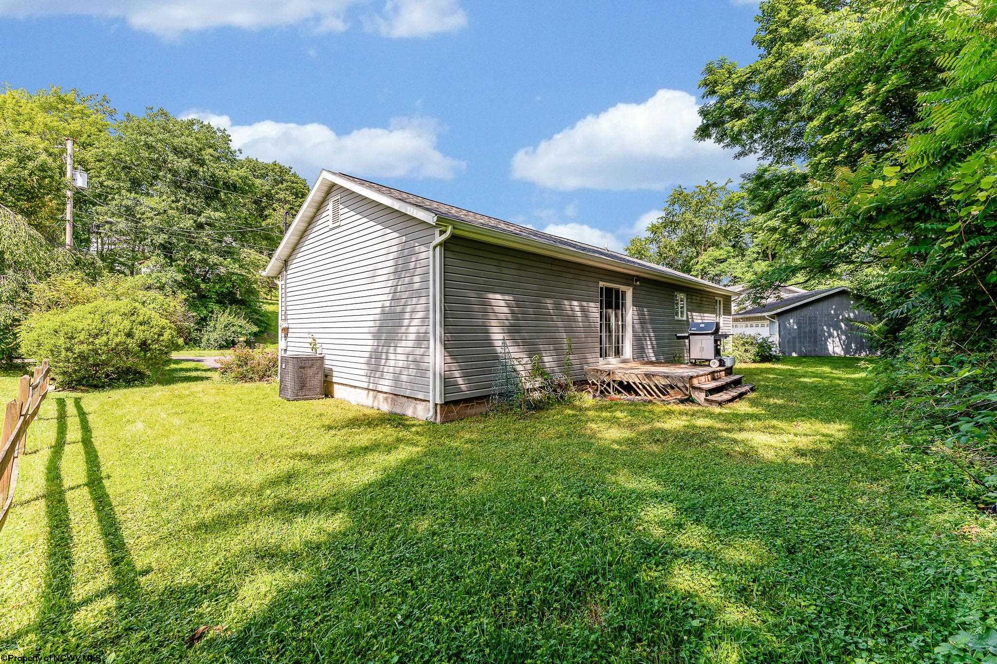 1005 Primrose Lane