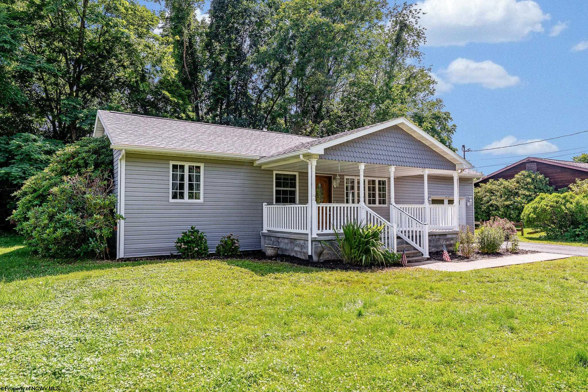 1005 Primrose Lane