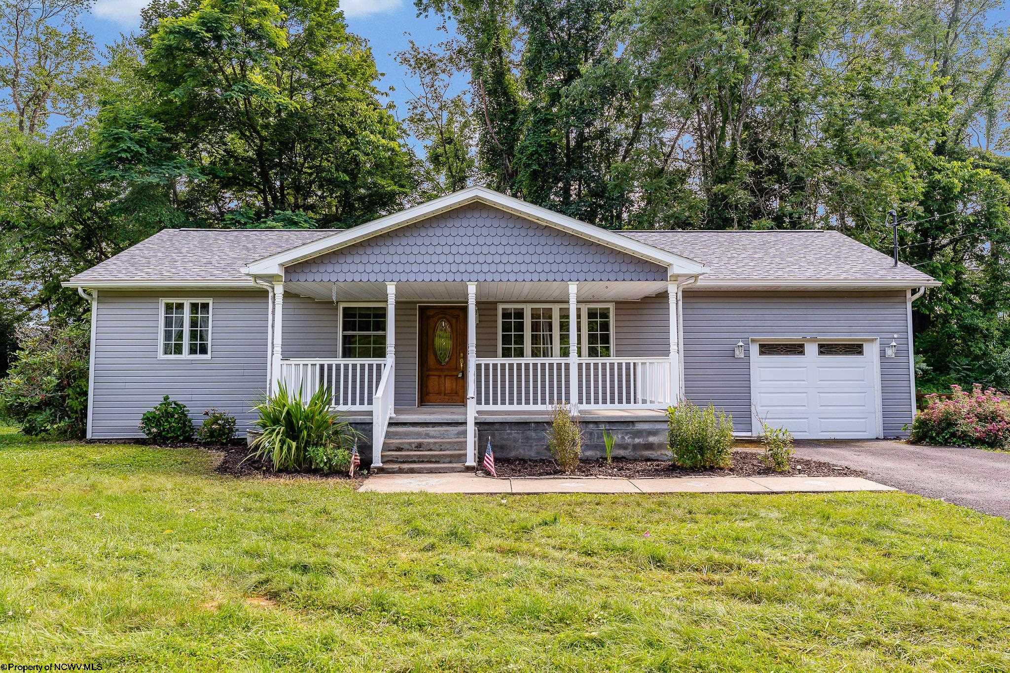 1005 Primrose Lane