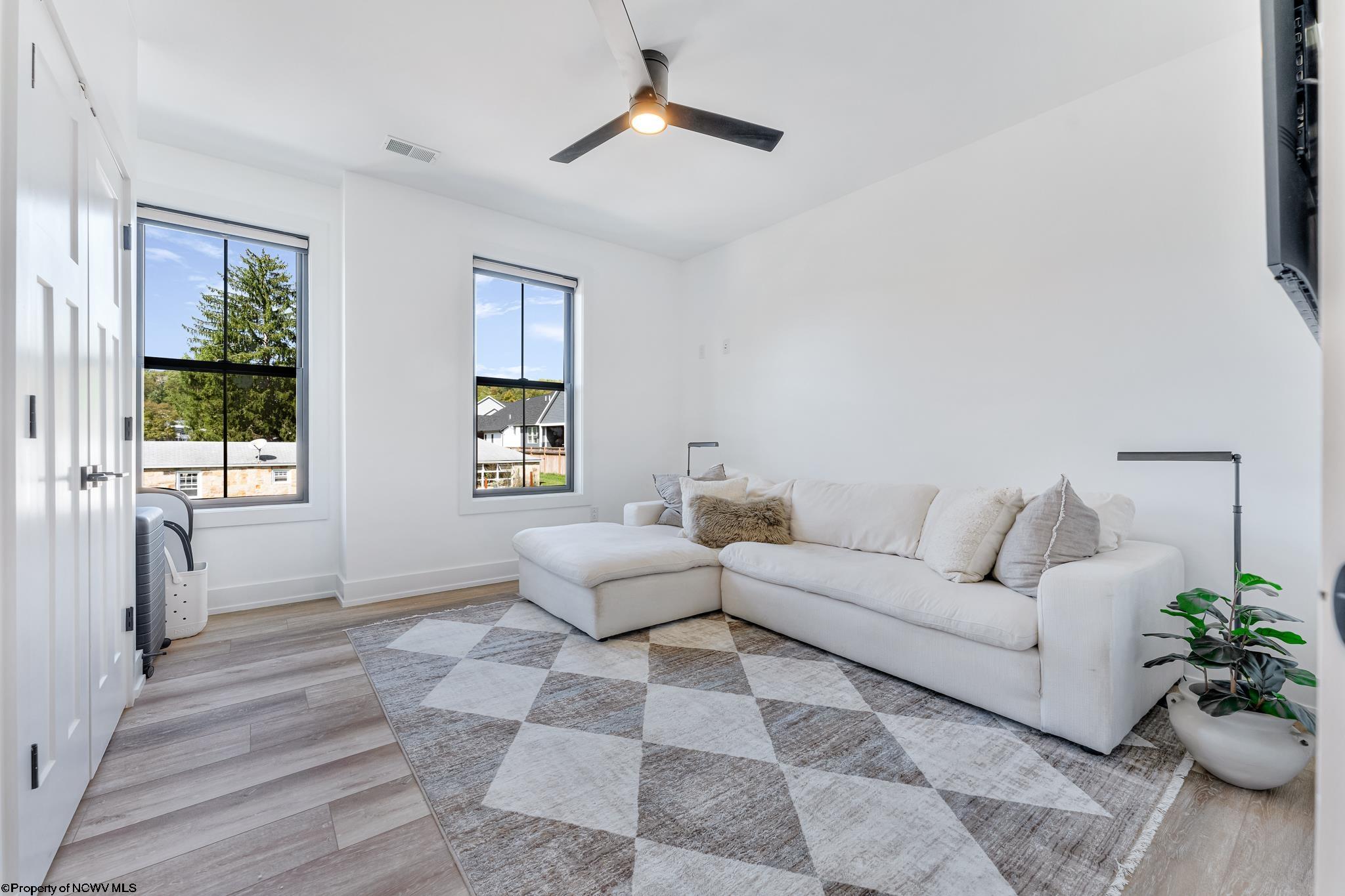 16 Reyes Lane