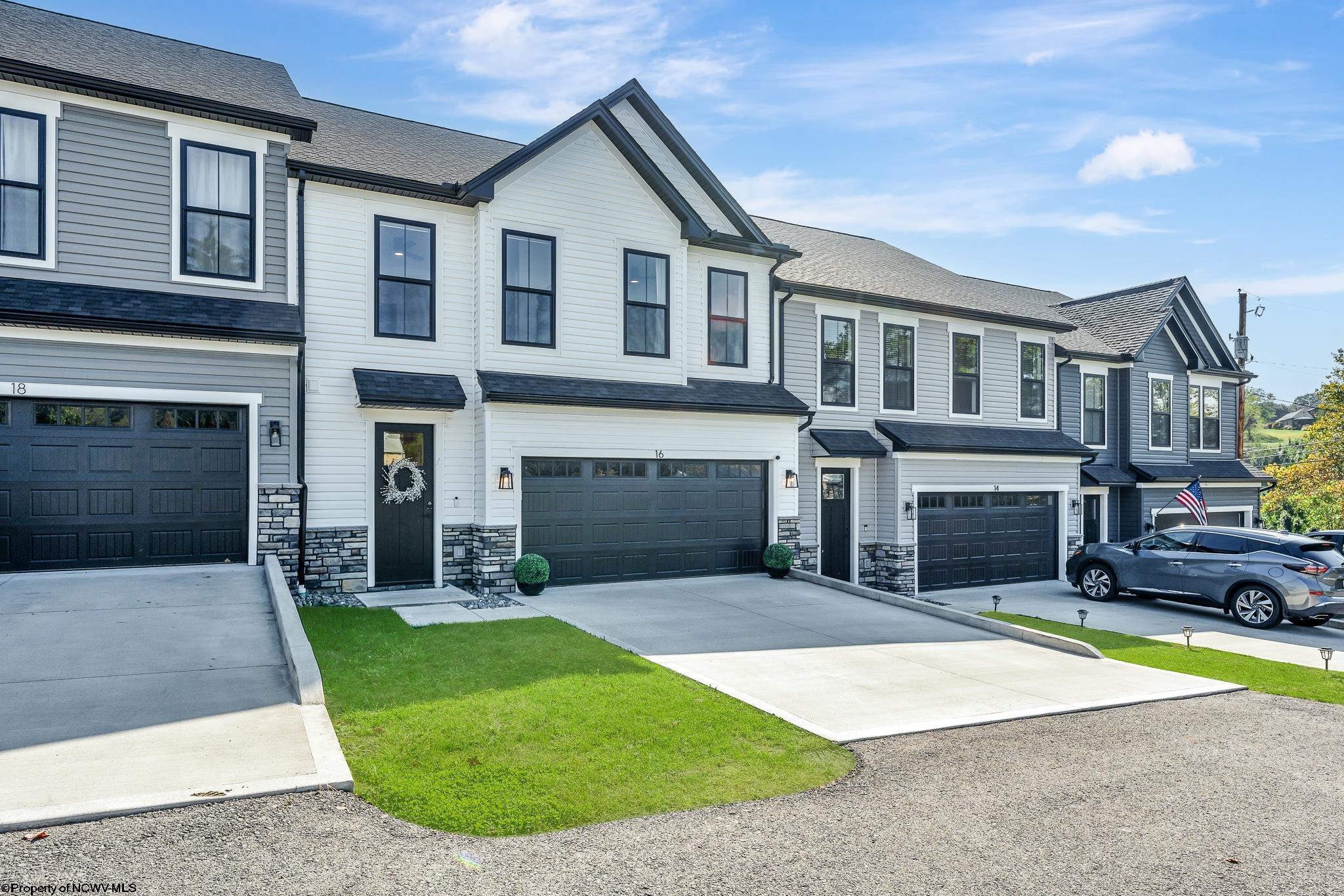 16 Reyes Lane