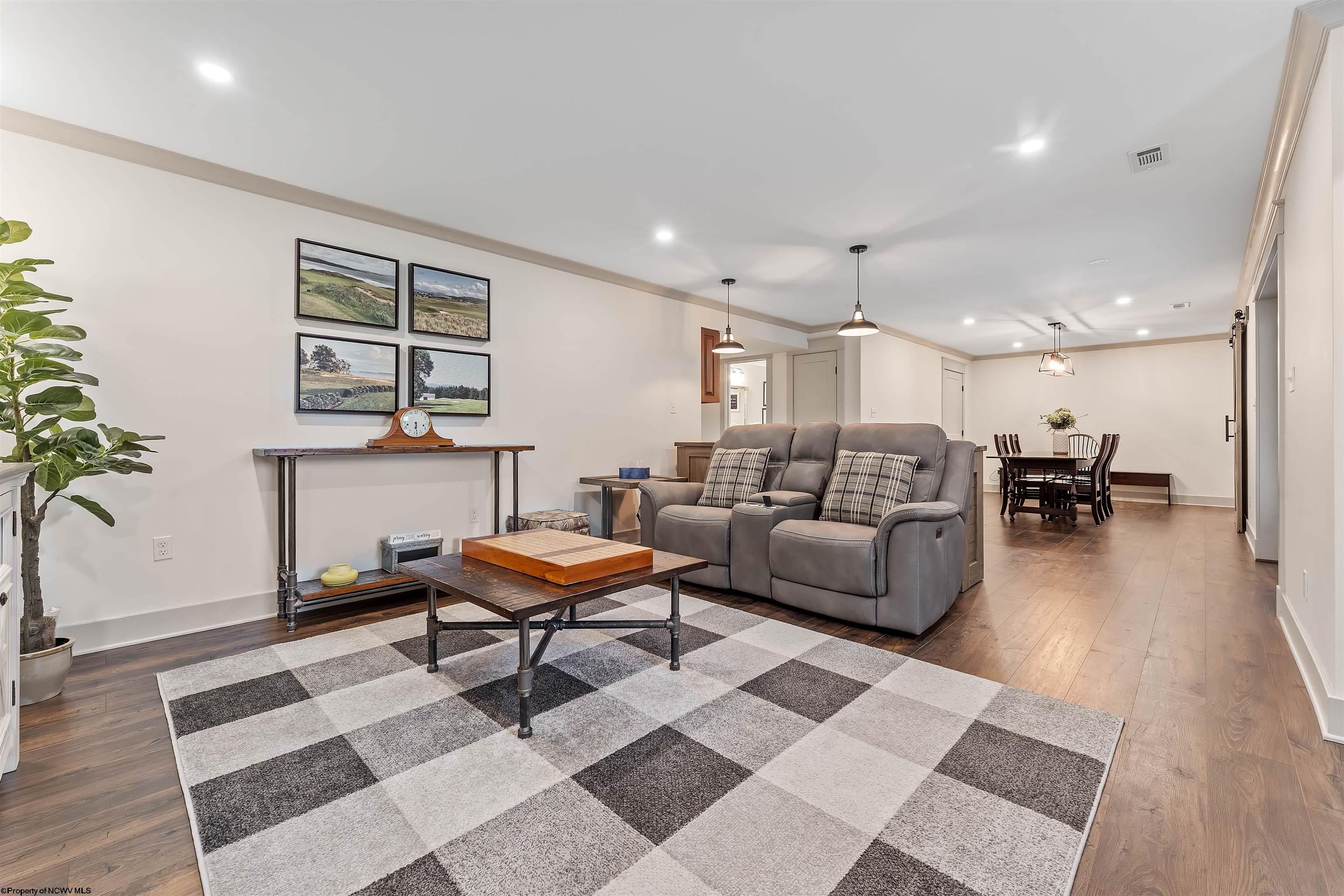 105 Tamarack Court