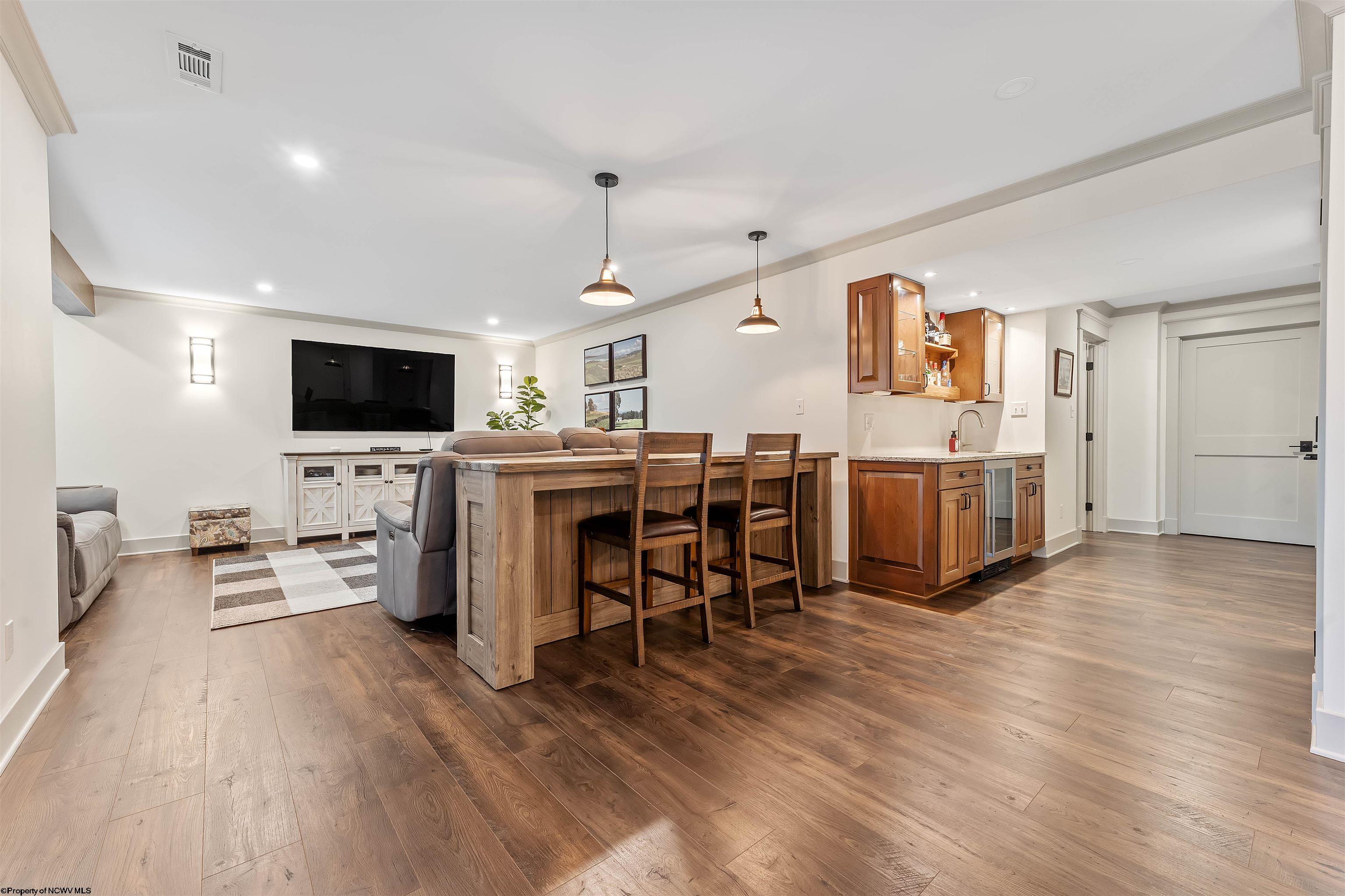 105 Tamarack Court