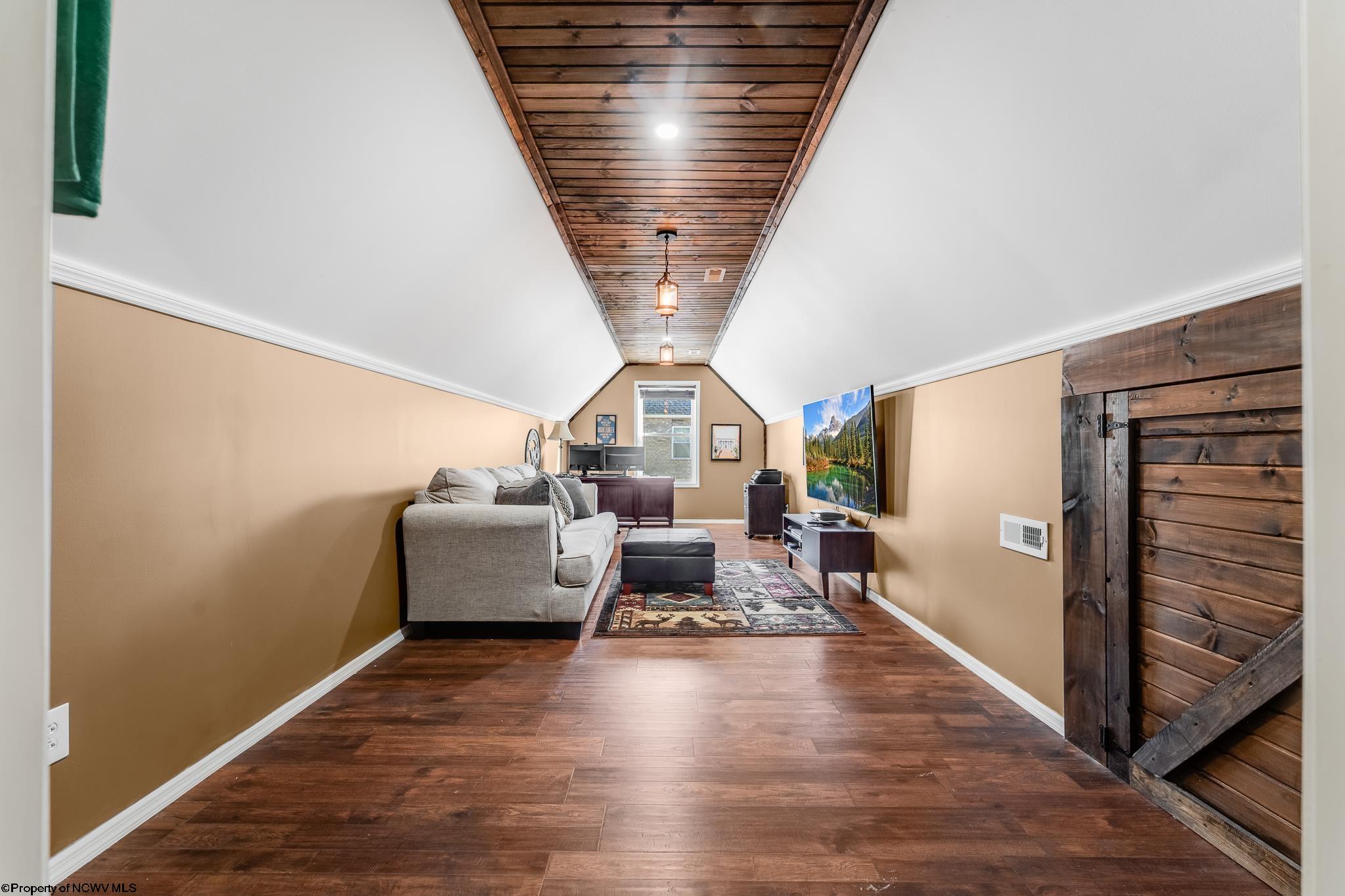 4004 Yellow Birch Lane