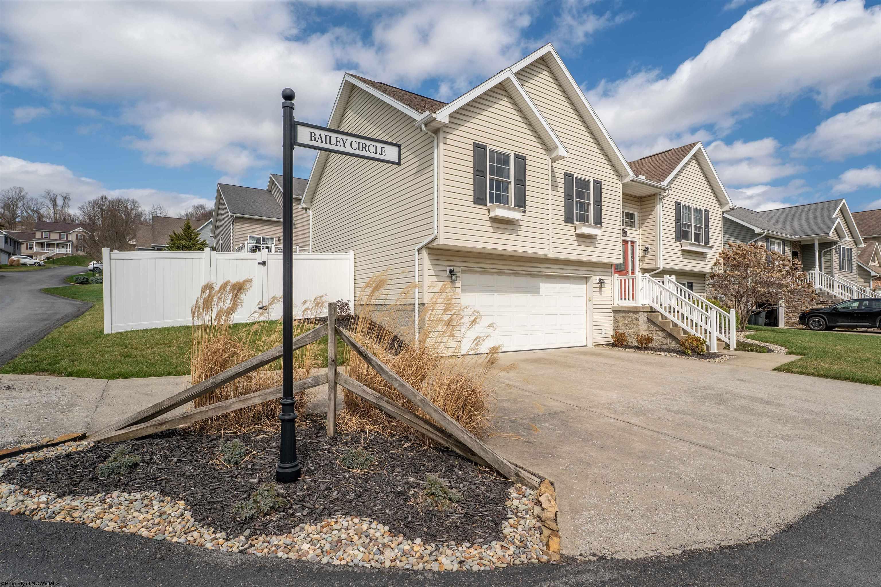 1103 Bailey Circle